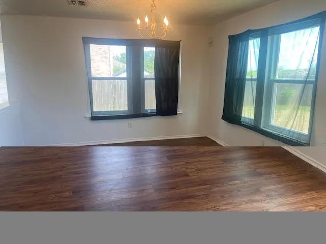 Single Family Residence For Rent in Dallas County , 14860 Bell Manor Court, Balch Springs, Texas 75180, 4 Bedroom, 3 Bathroom, 2 Garage spaces, 2,358 Sqft, built in 2004, mls#21321354, Real Estate Agent in Balch Springs, Homes For Rent in Dallas county, Homes For Rent in Balch Springs, Realtor in Balch Springs Texas, Real Estate Brokerage Independent Realty Texas, Luminita Cordes Realtor