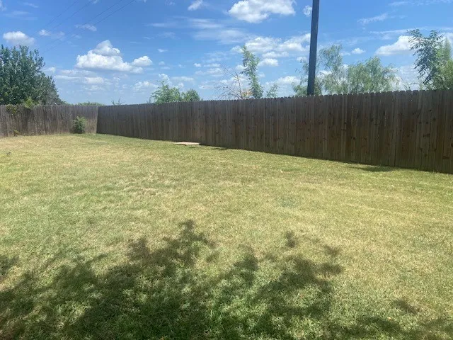 Single Family Residence For Rent in Dallas County , 14860 Bell Manor Court, Balch Springs, Texas 75180, 4 Bedroom, 3 Bathroom, 2 Garage spaces, 2,358 Sqft, built in 2004, mls#21321354, Real Estate Agent in Balch Springs, Homes For Rent in Dallas county, Homes For Rent in Balch Springs, Realtor in Balch Springs Texas, Real Estate Brokerage Independent Realty Texas, Luminita Cordes Realtor