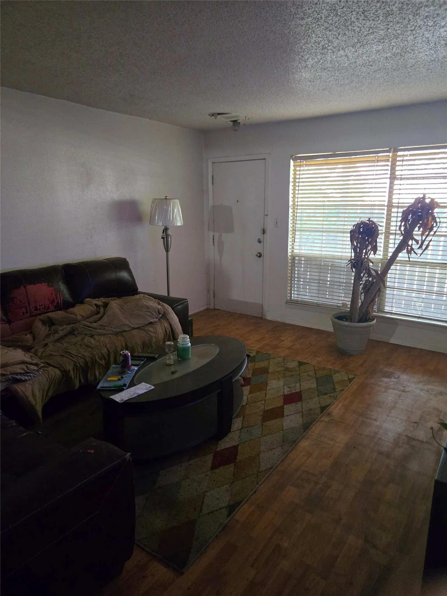 Condominium For Sale in Tarrant County , 5055 Ridglea Lane 1103, Fort Worth, Texas 76116, 1 Bedroom, 1 Bathroom, Garage spaces, 847 Sqft, built in 1968, mls#21321359, Real Estate Agent in Fort Worth, Homes For Sale in Tarrant county, Homes For Sale in Fort Worth, Realtor in Fort Worth Texas, Real Estate Brokerage Independent Realty Texas, Luminita Cordes Realtor