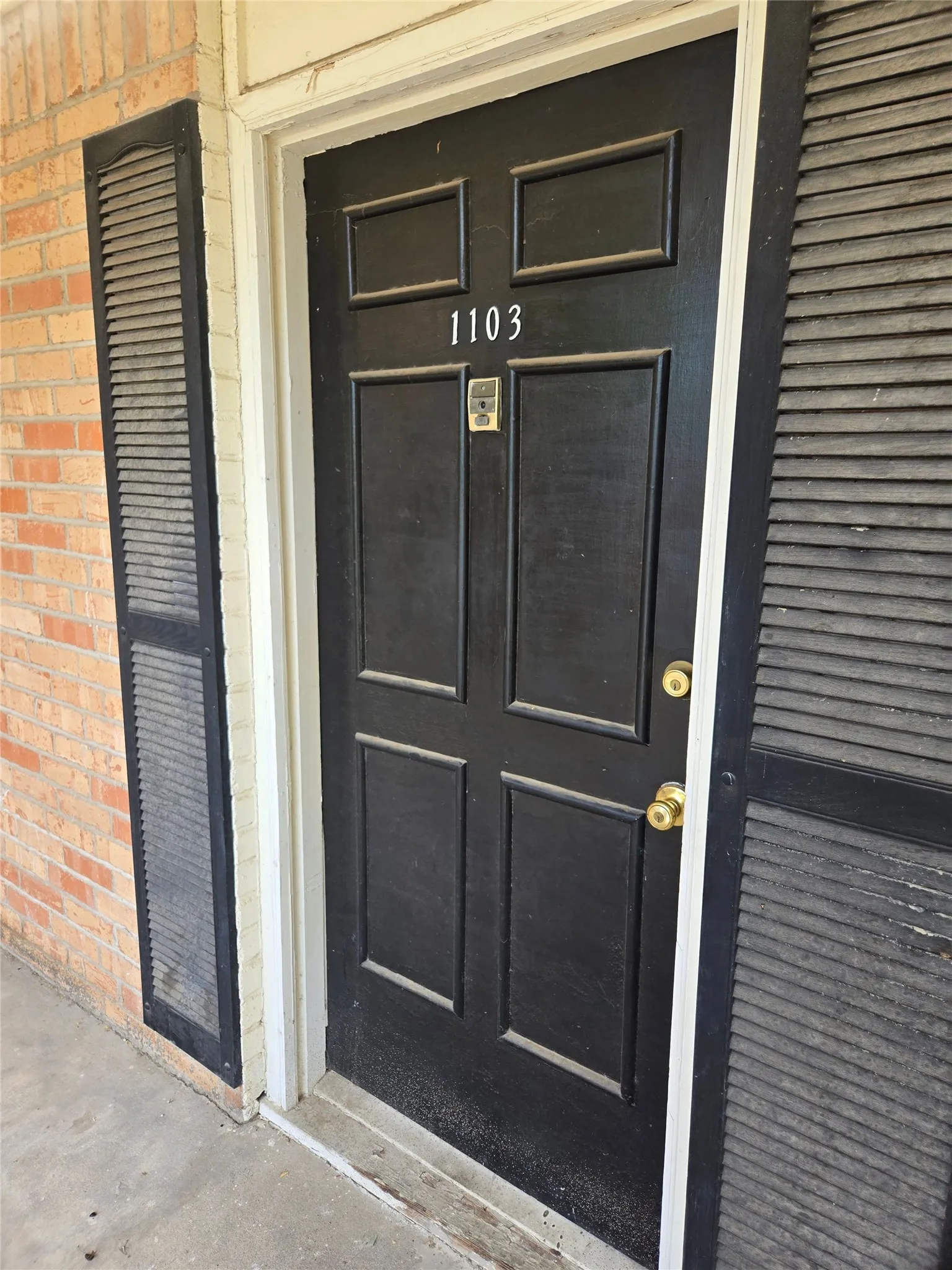 Condominium For Sale in Tarrant County , 5055 Ridglea Lane 1103, Fort Worth, Texas 76116, 1 Bedroom, 1 Bathroom, Garage spaces, 847 Sqft, built in 1968, mls#21321359, Real Estate Agent in Fort Worth, Homes For Sale in Tarrant county, Homes For Sale in Fort Worth, Realtor in Fort Worth Texas, Real Estate Brokerage Independent Realty Texas, Luminita Cordes Realtor