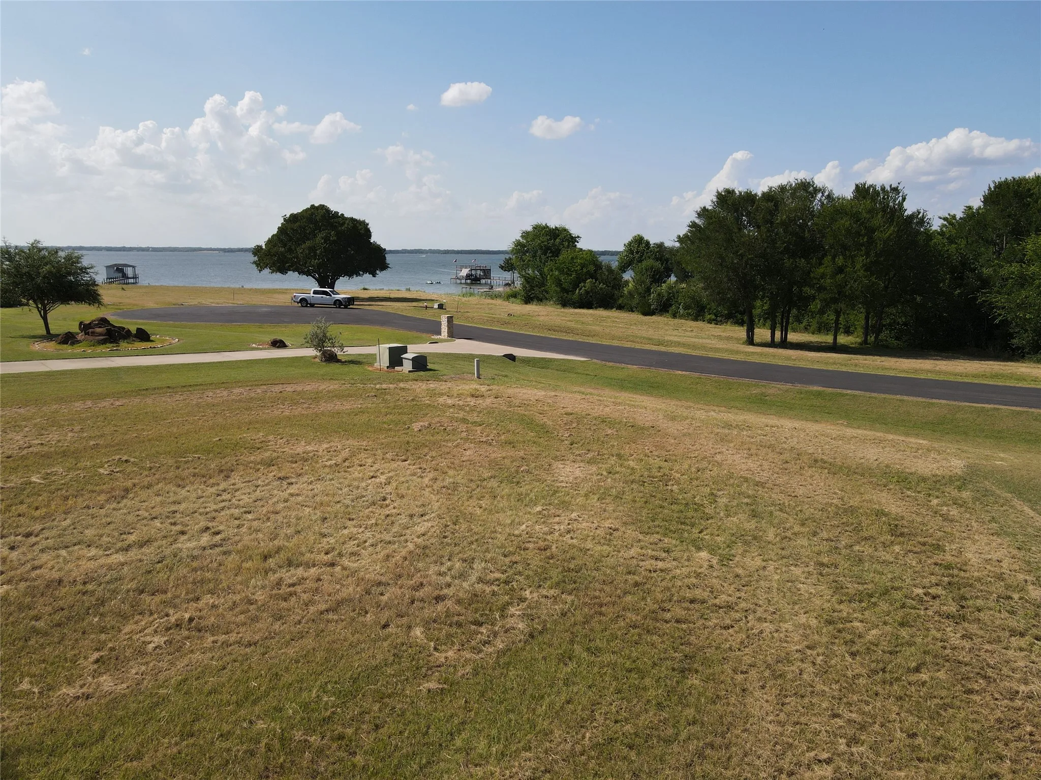 Unimproved Land For Sale in Navarro County , TBD Marina Point, Streetman, Texas 75859, 0, 0, Garage spaces, 0 Sqft, built in 0, Price $95,000, mls#21321346, Real Estate Agent in Streetman, Homes For Sale in Navarro county, Homes For Sale in Streetman, Realtor in Streetman Texas, Real Estate Brokerage Independent Realty Texas, Luminita Cordes Realtor