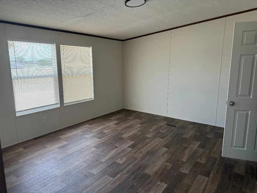 Mobile Home For Sale in Kaufman County , 1630 Lytton Lane, Kaufman, Texas 75142, 3 Bedroom, 2 Bathroom, Garage spaces, 1,568 Sqft, built in 2021, mls#21320778, Real Estate Agent in Kaufman, Homes For Sale in Kaufman county, Homes For Sale in Kaufman, Realtor in Kaufman Texas, Real Estate Brokerage Independent Realty Texas, Luminita Cordes Realtor