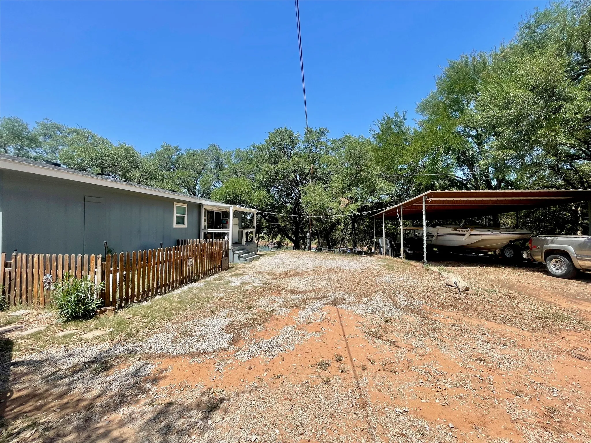 Manufactured Home For Sale in Palo Pinto County , 2334 Sanbar Road 49, Possum Kingdom Lake, Texas 76449, 3 Bedroom, 2 Bathroom, Garage spaces, 1,232 Sqft, built in 2004, mls#21319217, Real Estate Agent in Possum Kingdom Lake, Homes For Sale in Palo Pinto county, Homes For Sale in Possum Kingdom Lake, Realtor in Possum Kingdom Lake Texas, Real Estate Brokerage Independent Realty Texas, Luminita Cordes Realtor