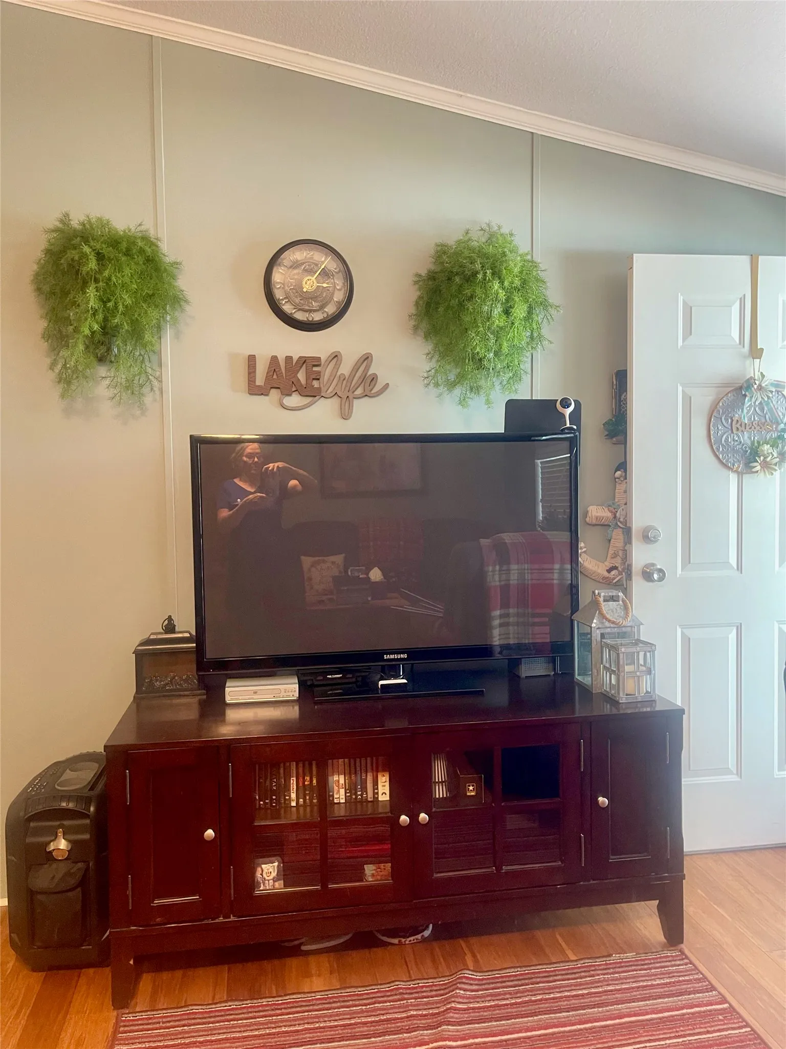 Manufactured Home For Sale in Palo Pinto County , 2334 Sanbar Road 49, Possum Kingdom Lake, Texas 76449, 3 Bedroom, 2 Bathroom, Garage spaces, 1,232 Sqft, built in 2004, mls#21319217, Real Estate Agent in Possum Kingdom Lake, Homes For Sale in Palo Pinto county, Homes For Sale in Possum Kingdom Lake, Realtor in Possum Kingdom Lake Texas, Real Estate Brokerage Independent Realty Texas, Luminita Cordes Realtor