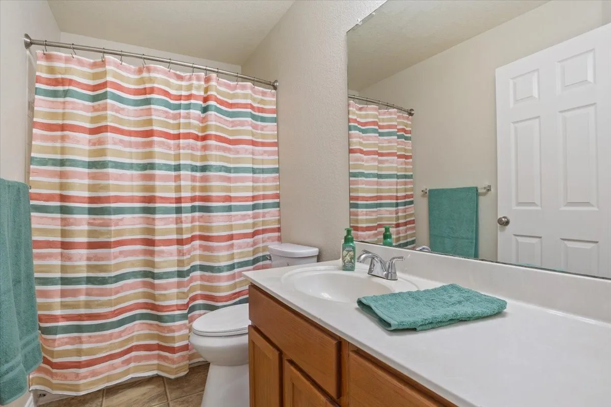 Single Family Residence For Sale in Mc Lennan County , 6537 Mundo Drive, Waco, Texas 76712, 4 Bedroom, 2 Bathroom, 2 Garage spaces, 2,038 Sqft, built in 2008, mls#21321357, Real Estate Agent in Waco, Homes For Sale in Mc Lennan county, Homes For Sale in Waco, Realtor in Waco Texas, Real Estate Brokerage Independent Realty Texas, Luminita Cordes Realtor