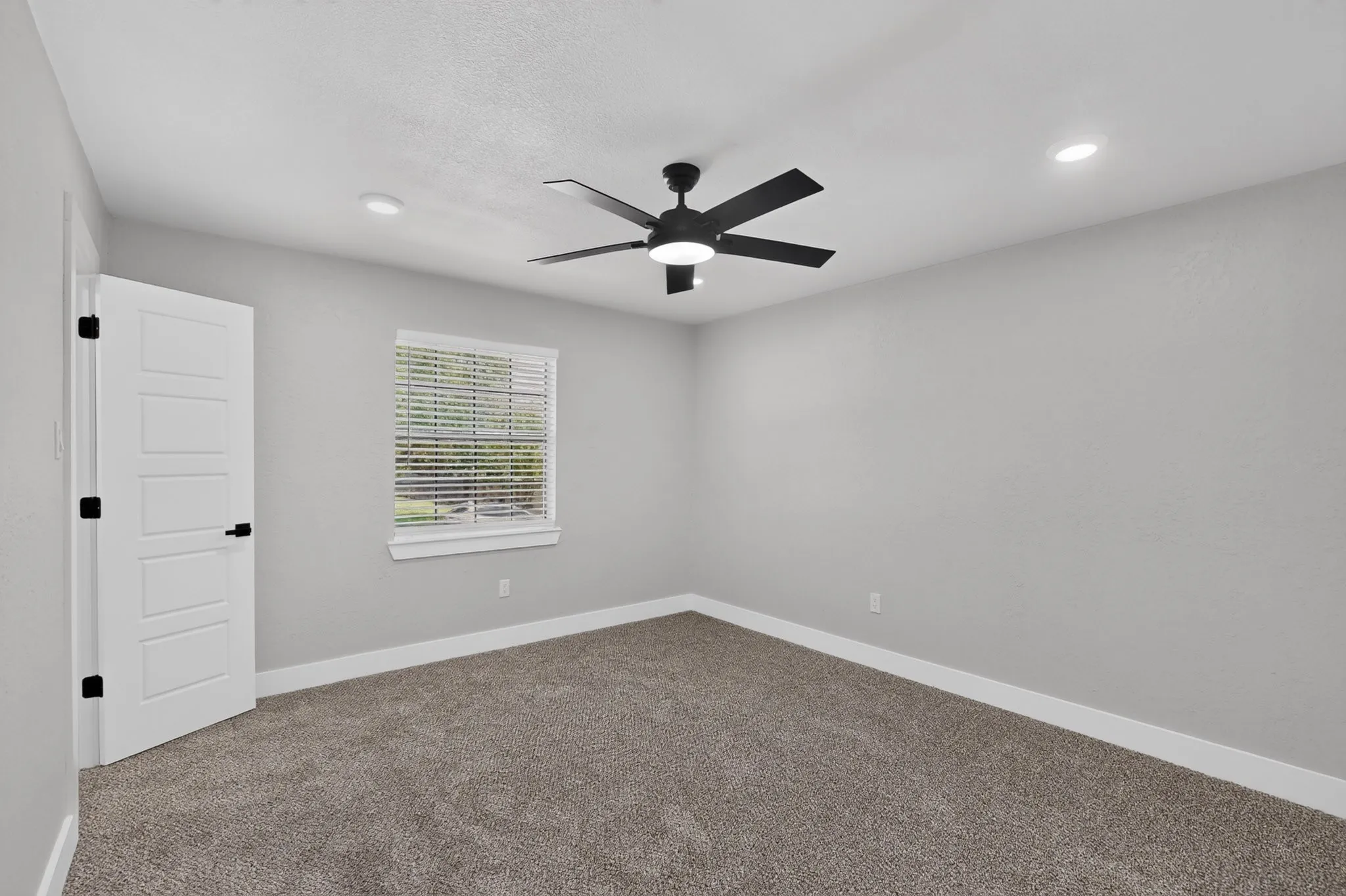 Single Family Residence For Sale in Tarrant County , 3804 Wrexgate Court, Arlington, Texas 76016, 3 Bedroom, 2 Bathroom, 2 Garage spaces, 1,713 Sqft, built in 1980, mls#21321303, Real Estate Agent in Arlington, Homes For Sale in Tarrant county, Homes For Sale in Arlington, Realtor in Arlington Texas, Real Estate Brokerage Independent Realty Texas, Luminita Cordes Realtor