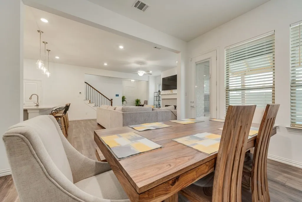 Single Family Residence For Sale in Dallas County , 5411 Waterloo Drive, Sachse, Texas 75048, 3 Bedroom, 3 Bathroom, 2 Garage spaces, 2,048 Sqft, built in 2021, mls#21317823, Real Estate Agent in Sachse, Homes For Sale in Dallas county, Homes For Sale in Sachse, Realtor in Sachse Texas, Real Estate Brokerage Independent Realty Texas, Luminita Cordes Realtor