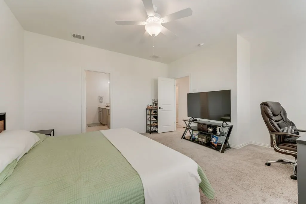 Single Family Residence For Sale in Dallas County , 5411 Waterloo Drive, Sachse, Texas 75048, 3 Bedroom, 3 Bathroom, 2 Garage spaces, 2,048 Sqft, built in 2021, mls#21317823, Real Estate Agent in Sachse, Homes For Sale in Dallas county, Homes For Sale in Sachse, Realtor in Sachse Texas, Real Estate Brokerage Independent Realty Texas, Luminita Cordes Realtor