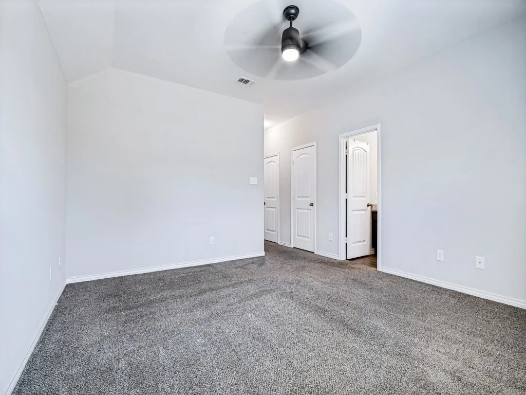 Single Family Residence For Sale in Ellis County , 1603 Blue Jay Drive, Ennis, Texas 75119, 4 Bedroom, 2 Bathroom, 2 Garage spaces, 1,640 Sqft, built in 2018, mls#21321333, Real Estate Agent in Ennis, Homes For Sale in Ellis county, Homes For Sale in Ennis, Realtor in Ennis Texas, Real Estate Brokerage Independent Realty Texas, Luminita Cordes Realtor