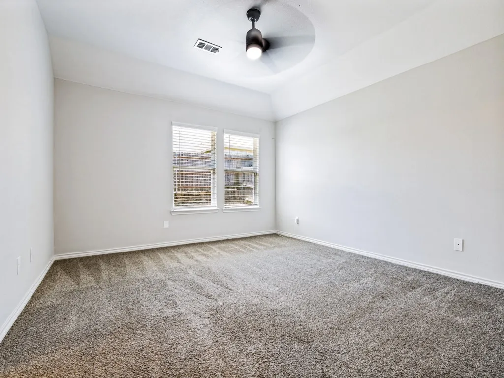 Single Family Residence For Sale in Ellis County , 1603 Blue Jay Drive, Ennis, Texas 75119, 4 Bedroom, 2 Bathroom, 2 Garage spaces, 1,640 Sqft, built in 2018, mls#21321333, Real Estate Agent in Ennis, Homes For Sale in Ellis county, Homes For Sale in Ennis, Realtor in Ennis Texas, Real Estate Brokerage Independent Realty Texas, Luminita Cordes Realtor