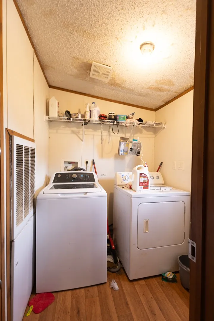 Mobile Home For Sale in Young County , 902 Commerce Street, Newcastle, Texas 76372, 3 Bedrooms, 2 Bathrooms, Garage spaces, 1,792 Sqft, built in 2008, Price $74,000, mls#21315163, Real Estate Agent in Newcastle, Homes For Sale in Young county, Homes For Sale in Newcastle, Realtor in Newcastle Texas, Real Estate Brokerage Independent Realty Texas, Luminita Cordes Realtor