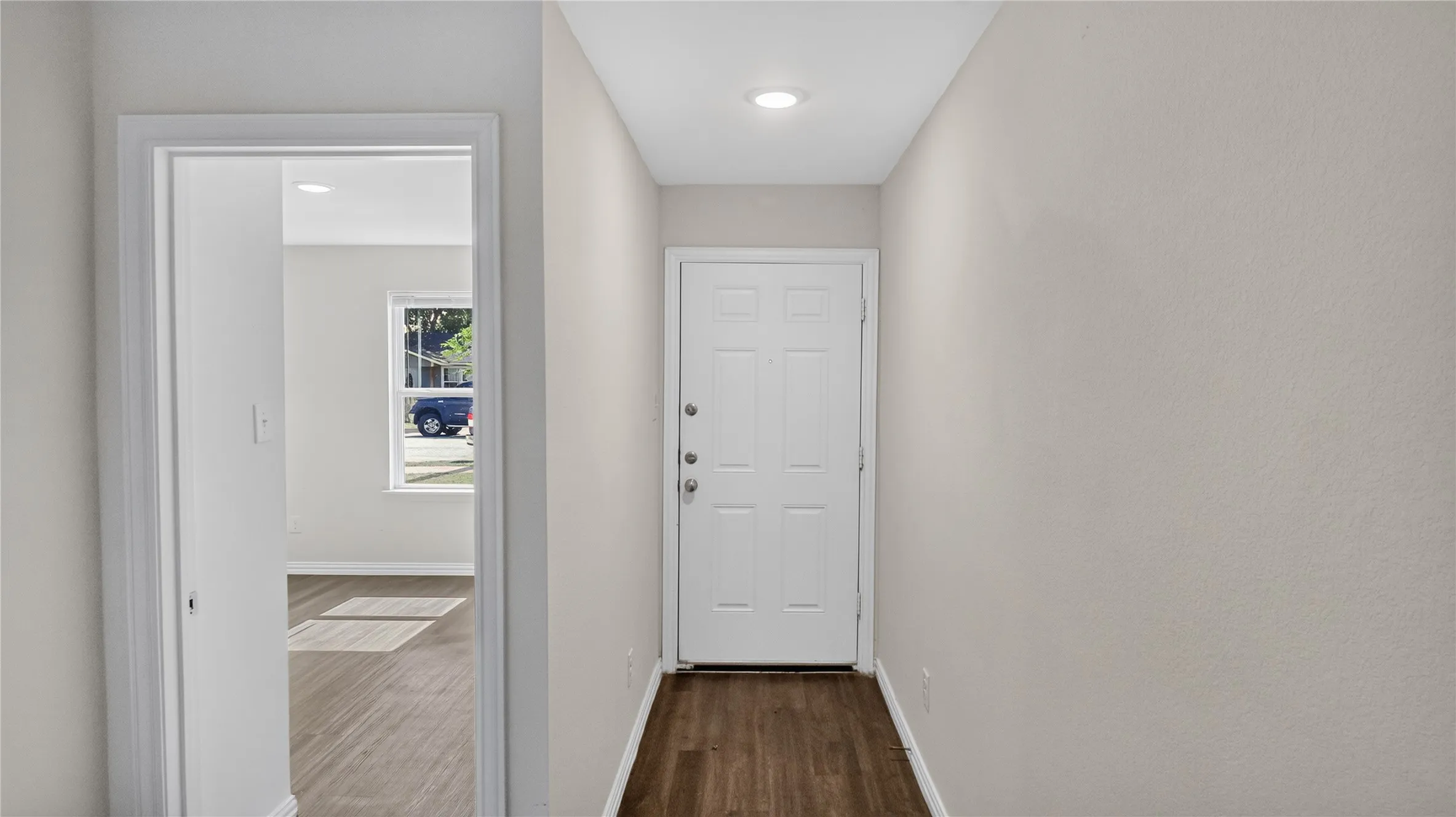 Single Family Residence For Sale in Tarrant County , 2128 RW Bivens Lane, Fort Worth, Texas 76105, 3 Bedroom, 2 Bathroom, 2 Garage spaces, 1,046 Sqft, built in 2021, mls#21321402, Real Estate Agent in Fort Worth, Homes For Sale in Tarrant county, Homes For Sale in Fort Worth, Realtor in Fort Worth Texas, Real Estate Brokerage Independent Realty Texas, Luminita Cordes Realtor