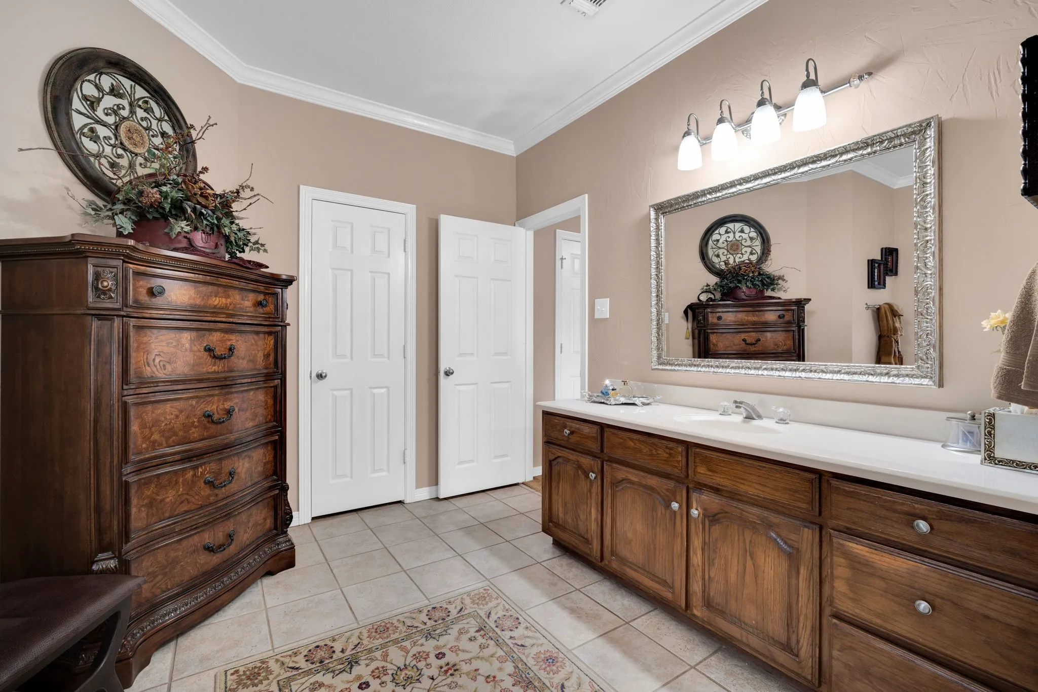 Single Family Residence For Sale in Ellis County , 7810 Mavis Avenue, Waxahachie, Texas 75167, 4 Bedroom, 3 Bathroom, 2 Garage spaces, 2,675 Sqft, built in 1999, mls#21321416, Real Estate Agent in Waxahachie, Homes For Sale in Ellis county, Homes For Sale in Waxahachie, Realtor in Waxahachie Texas, Real Estate Brokerage Independent Realty Texas, Luminita Cordes Realtor