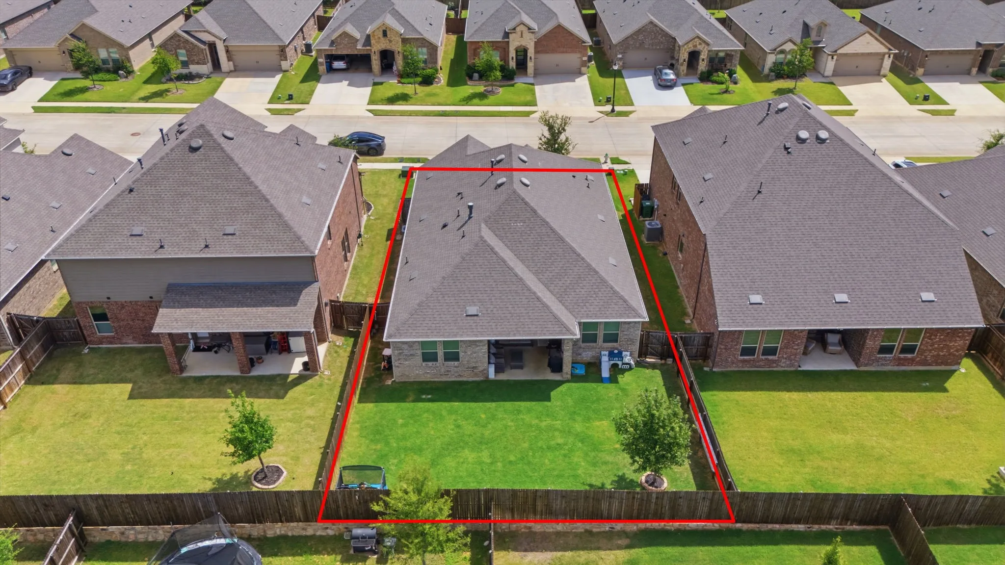 Single Family Residence For Sale in Denton County , 3223 Hunters Glen Drive, Aubrey, Texas 76227, 4 Bedroom, 2 Bathroom, 2 Garage spaces, 1,847 Sqft, built in 2022, mls#21318846, Real Estate Agent in Aubrey, Homes For Sale in Denton county, Homes For Sale in Aubrey, Realtor in Aubrey Texas, Real Estate Brokerage Independent Realty Texas, Luminita Cordes Realtor