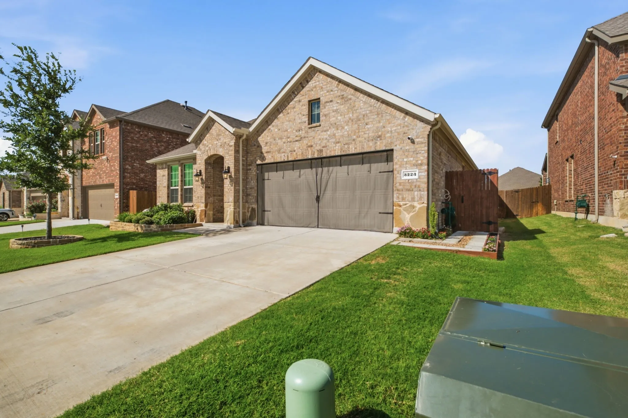 Single Family Residence For Sale in Denton County , 3223 Hunters Glen Drive, Aubrey, Texas 76227, 4 Bedroom, 2 Bathroom, 2 Garage spaces, 1,847 Sqft, built in 2022, mls#21318846, Real Estate Agent in Aubrey, Homes For Sale in Denton county, Homes For Sale in Aubrey, Realtor in Aubrey Texas, Real Estate Brokerage Independent Realty Texas, Luminita Cordes Realtor