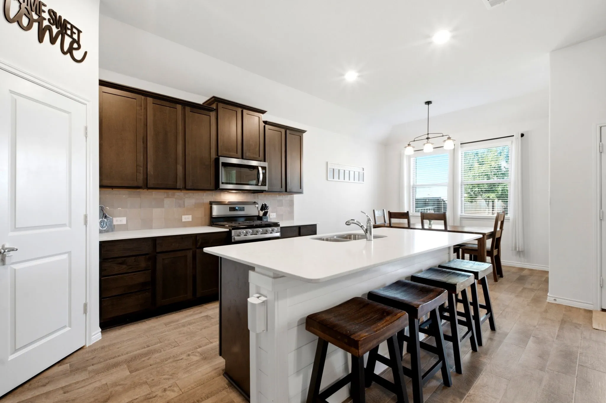 Single Family Residence For Sale in Denton County , 3223 Hunters Glen Drive, Aubrey, Texas 76227, 4 Bedroom, 2 Bathroom, 2 Garage spaces, 1,847 Sqft, built in 2022, mls#21318846, Real Estate Agent in Aubrey, Homes For Sale in Denton county, Homes For Sale in Aubrey, Realtor in Aubrey Texas, Real Estate Brokerage Independent Realty Texas, Luminita Cordes Realtor