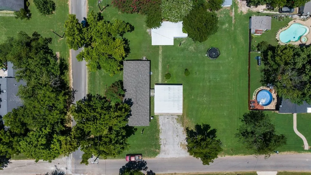 Mobile Home For Sale in Ellis County , 501 W 3rd Street, Maypearl, Texas 76064, 4 Bedroom, 2 Bathroom, Garage spaces, 1,794 Sqft, built in 2020, mls#21317126, Real Estate Agent in Maypearl, Homes For Sale in Ellis county, Homes For Sale in Maypearl, Realtor in Maypearl Texas, Real Estate Brokerage Independent Realty Texas, Luminita Cordes Realtor