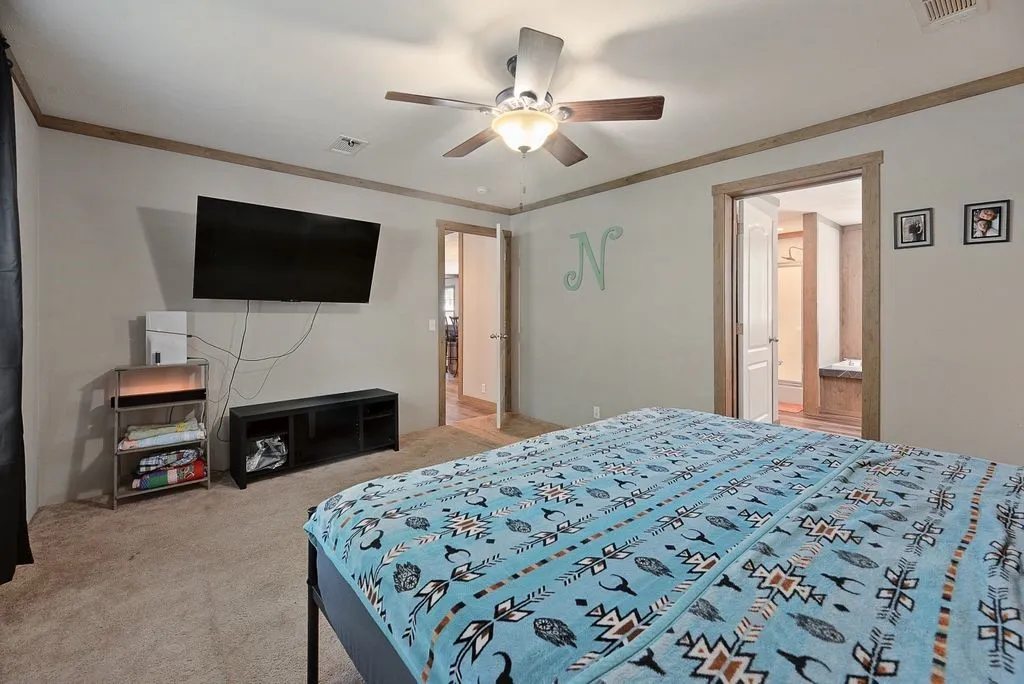 Mobile Home For Sale in Ellis County , 501 W 3rd Street, Maypearl, Texas 76064, 4 Bedroom, 2 Bathroom, Garage spaces, 1,794 Sqft, built in 2020, mls#21317126, Real Estate Agent in Maypearl, Homes For Sale in Ellis county, Homes For Sale in Maypearl, Realtor in Maypearl Texas, Real Estate Brokerage Independent Realty Texas, Luminita Cordes Realtor