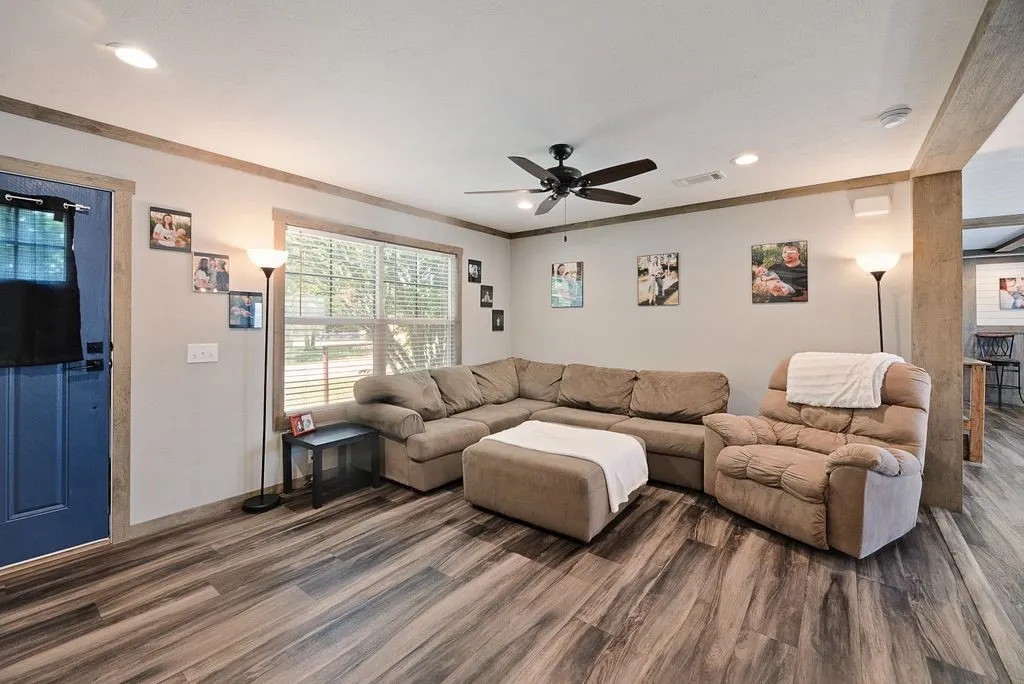 Mobile Home For Sale in Ellis County , 501 W 3rd Street, Maypearl, Texas 76064, 4 Bedroom, 2 Bathroom, Garage spaces, 1,794 Sqft, built in 2020, mls#21317126, Real Estate Agent in Maypearl, Homes For Sale in Ellis county, Homes For Sale in Maypearl, Realtor in Maypearl Texas, Real Estate Brokerage Independent Realty Texas, Luminita Cordes Realtor