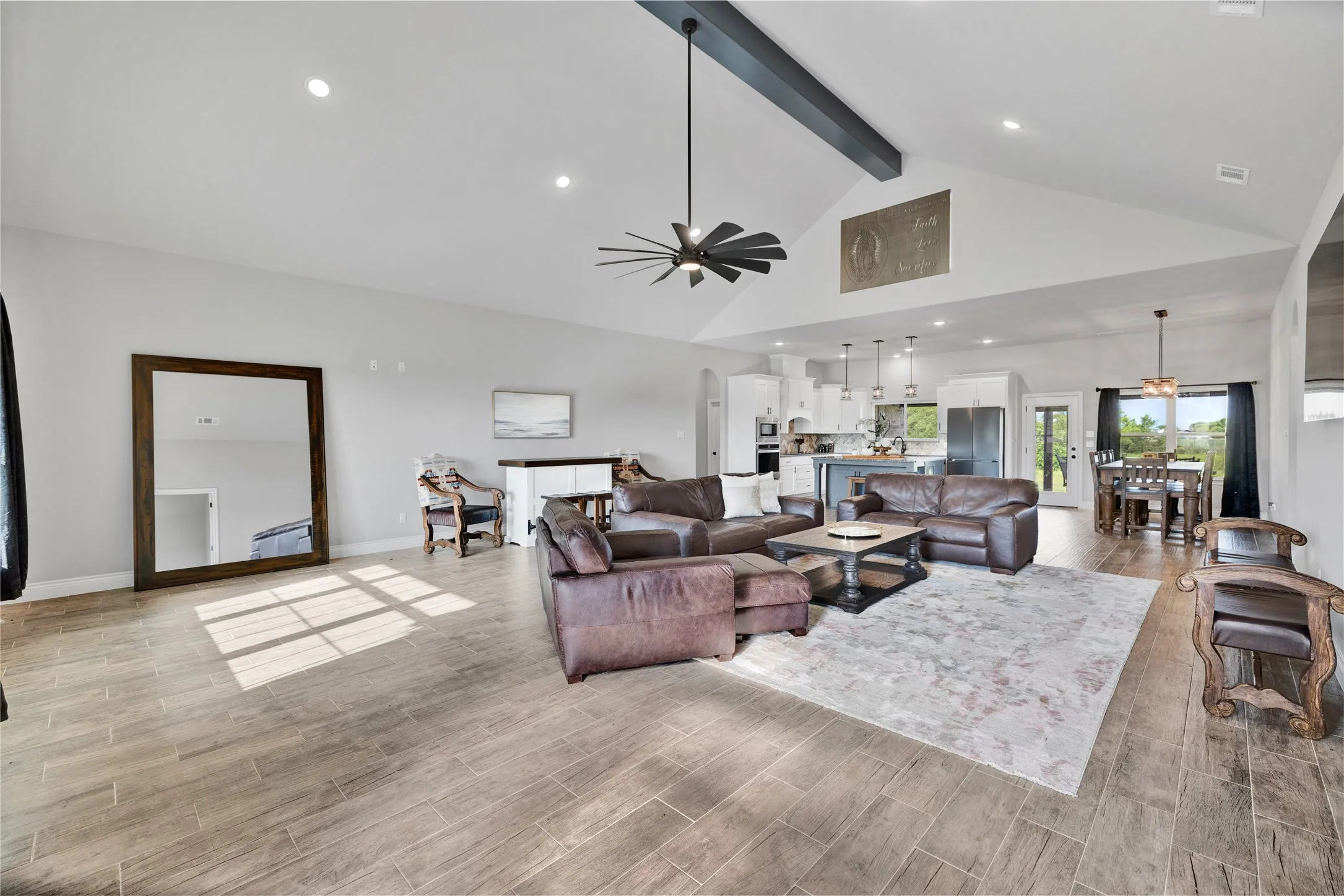 Single Family Residence For Sale in Parker County , 1040 Cloudy Court, Weatherford, Texas 76085, 4 Bedroom, 2 Bathroom, 3 Garage spaces, 2,732 Sqft, built in 2021, mls#21321425, Real Estate Agent in Weatherford, Homes For Sale in Parker county, Homes For Sale in Weatherford, Realtor in Weatherford Texas, Real Estate Brokerage Independent Realty Texas, Luminita Cordes Realtor
