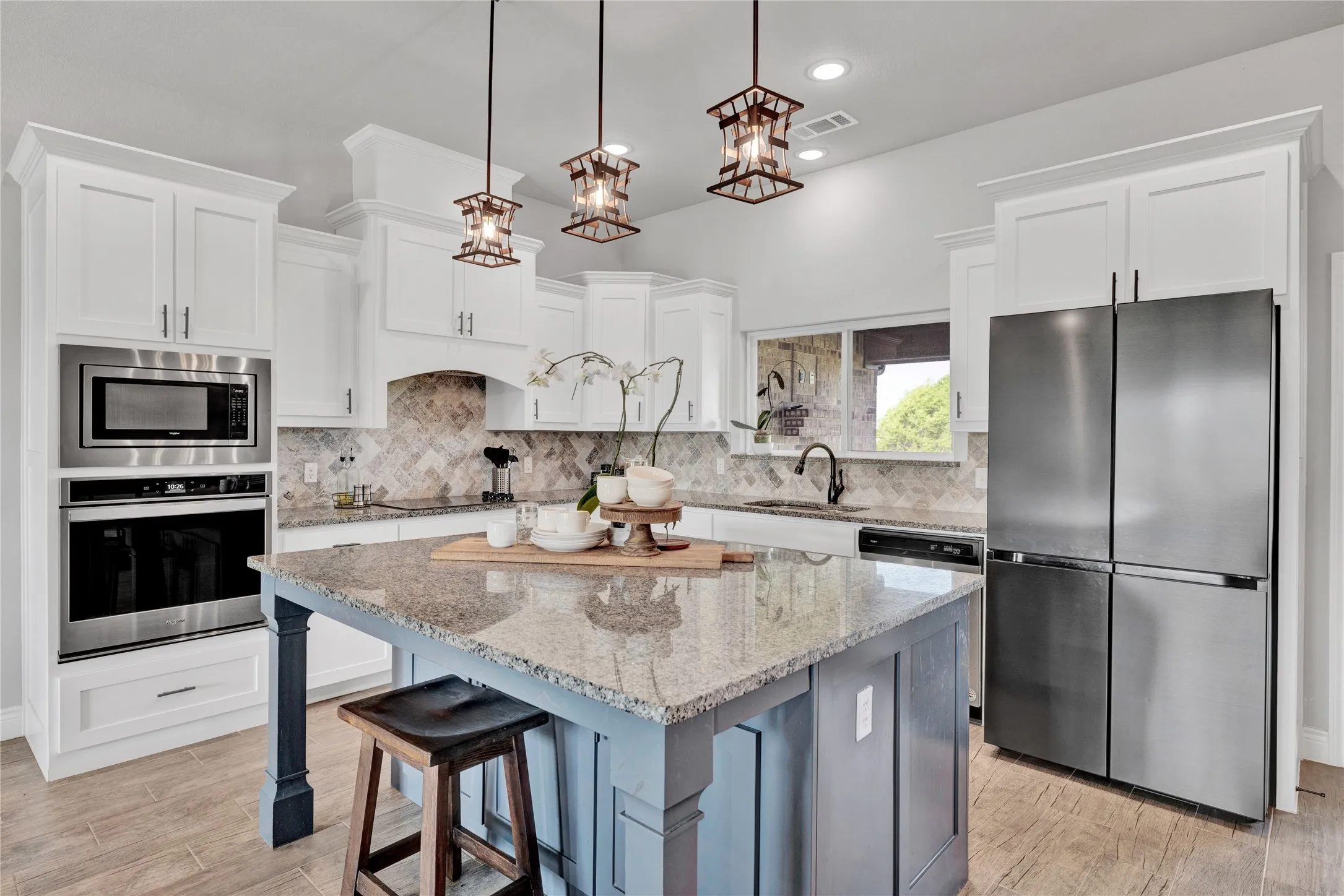 Single Family Residence For Sale in Parker County , 1040 Cloudy Court, Weatherford, Texas 76085, 4 Bedroom, 2 Bathroom, 3 Garage spaces, 2,732 Sqft, built in 2021, mls#21321425, Real Estate Agent in Weatherford, Homes For Sale in Parker county, Homes For Sale in Weatherford, Realtor in Weatherford Texas, Real Estate Brokerage Independent Realty Texas, Luminita Cordes Realtor