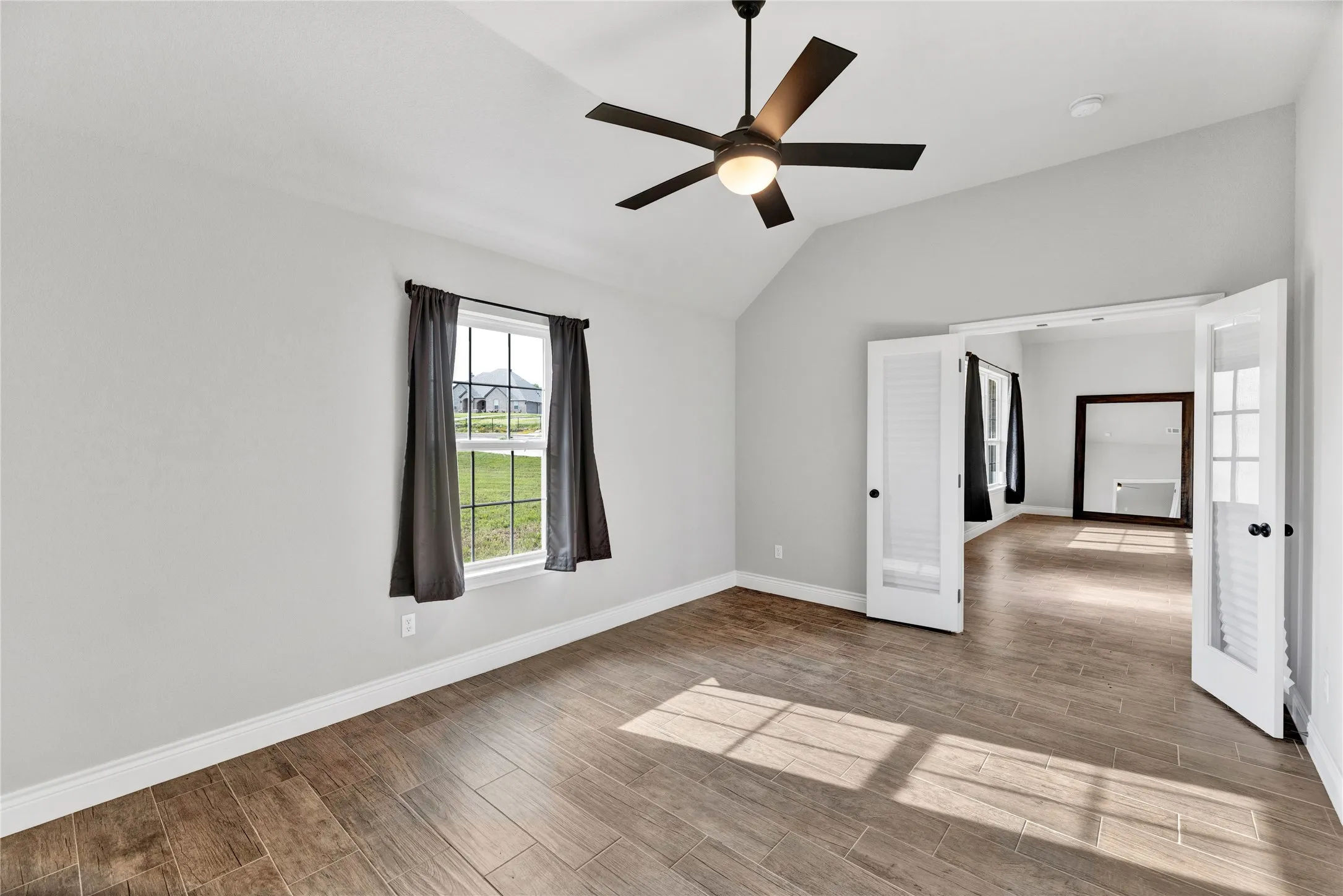 Single Family Residence For Rent in Parker County , 1040 Cloudy Court, Weatherford, Texas 76085, 4 Bedroom, 2 Bathroom, 3 Garage spaces, 2,732 Sqft, built in 2021, mls#21321429, Real Estate Agent in Weatherford, Homes For Rent in Parker county, Homes For Rent in Weatherford, Realtor in Weatherford Texas, Real Estate Brokerage Independent Realty Texas, Luminita Cordes Realtor