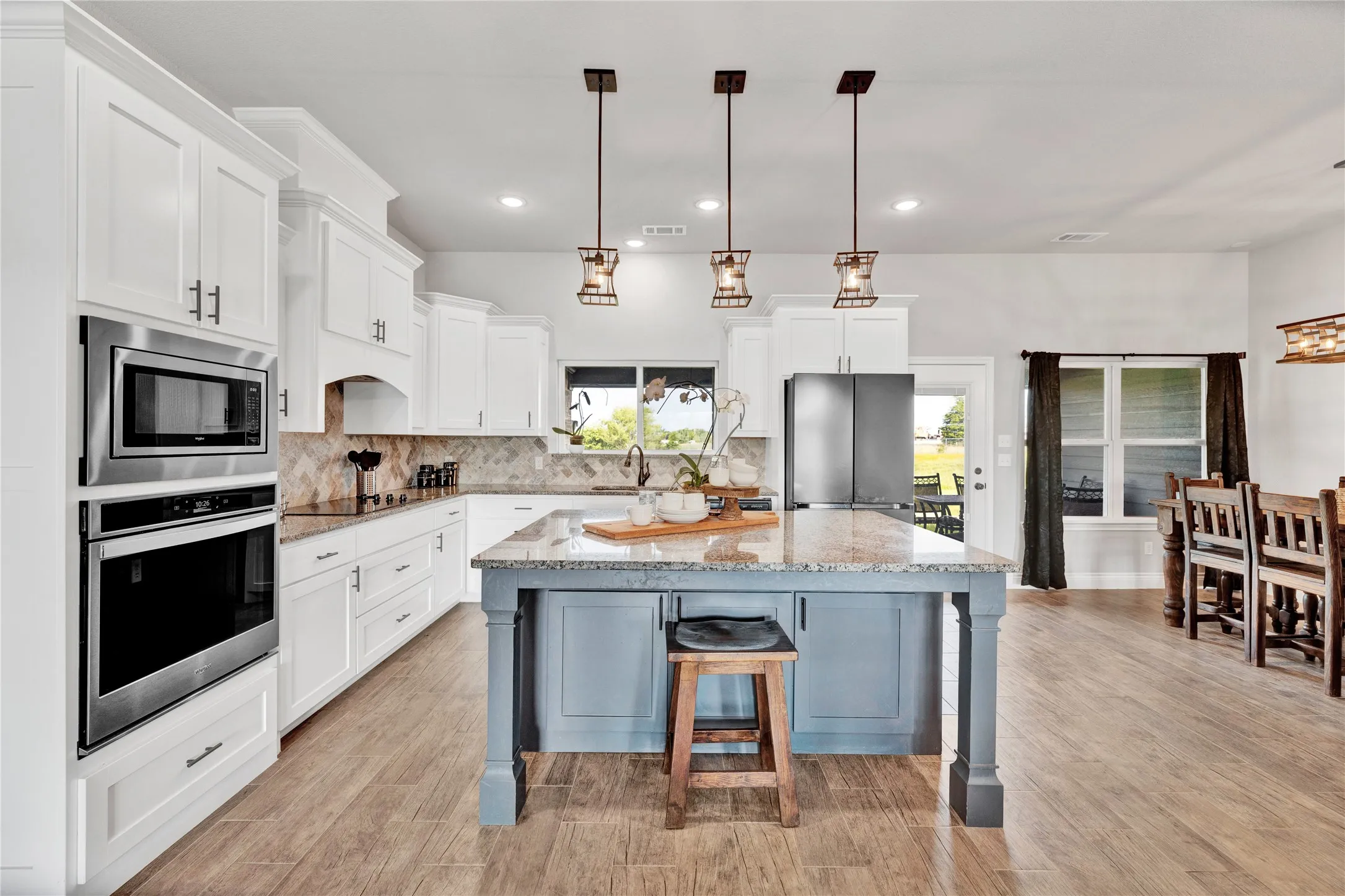 Single Family Residence For Rent in Parker County , 1040 Cloudy Court, Weatherford, Texas 76085, 4 Bedroom, 2 Bathroom, 3 Garage spaces, 2,732 Sqft, built in 2021, mls#21321429, Real Estate Agent in Weatherford, Homes For Rent in Parker county, Homes For Rent in Weatherford, Realtor in Weatherford Texas, Real Estate Brokerage Independent Realty Texas, Luminita Cordes Realtor