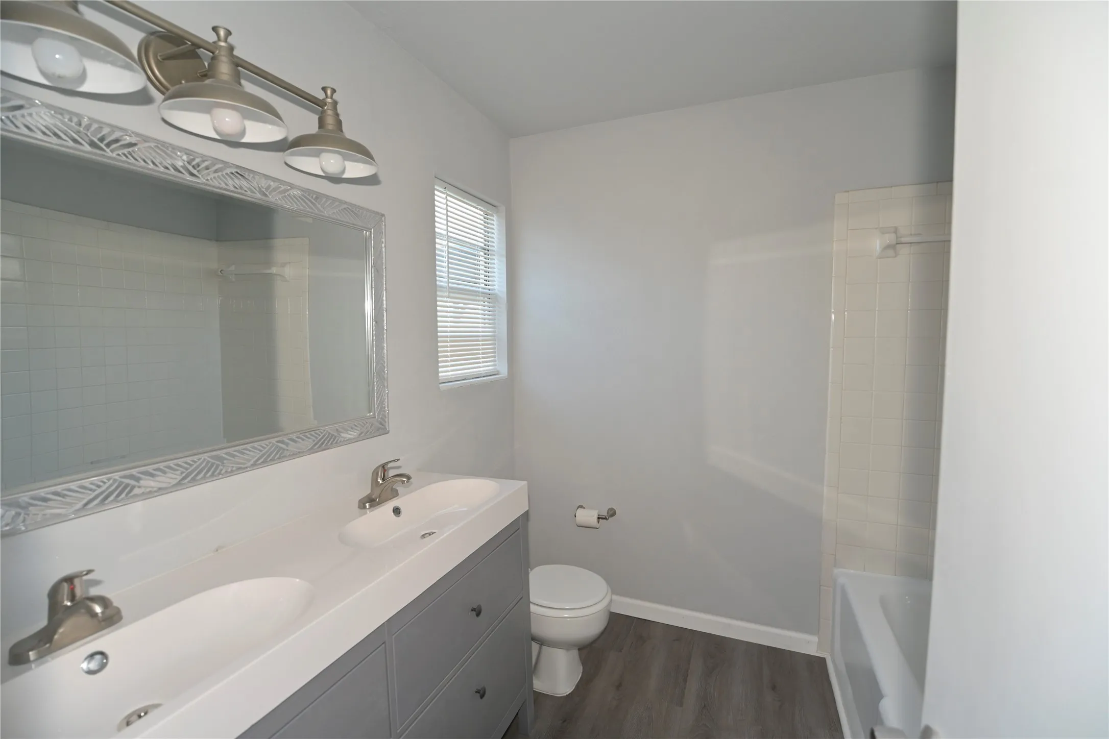 Single Family Residence For Sale in Denton County , 112 Forestwood Drive, Corinth, Texas 76210, 3 Bedroom, 2 Bathroom, Garage spaces, 1,656 Sqft, built in 1981, mls#21319426, Real Estate Agent in Corinth, Homes For Sale in Denton county, Homes For Sale in Corinth, Realtor in Corinth Texas, Real Estate Brokerage Independent Realty Texas, Luminita Cordes Realtor