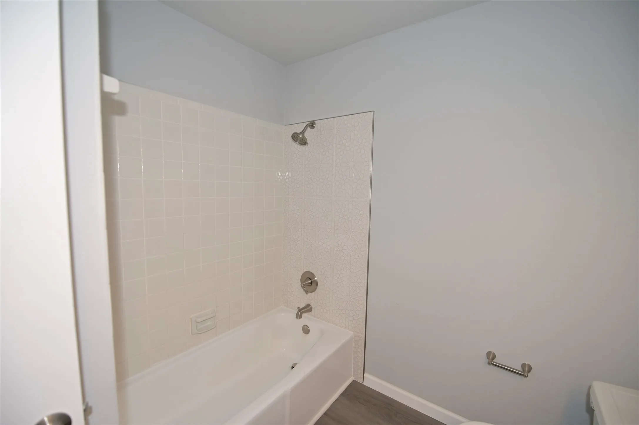 Single Family Residence For Sale in Denton County , 112 Forestwood Drive, Corinth, Texas 76210, 3 Bedroom, 2 Bathroom, Garage spaces, 1,656 Sqft, built in 1981, mls#21319426, Real Estate Agent in Corinth, Homes For Sale in Denton county, Homes For Sale in Corinth, Realtor in Corinth Texas, Real Estate Brokerage Independent Realty Texas, Luminita Cordes Realtor