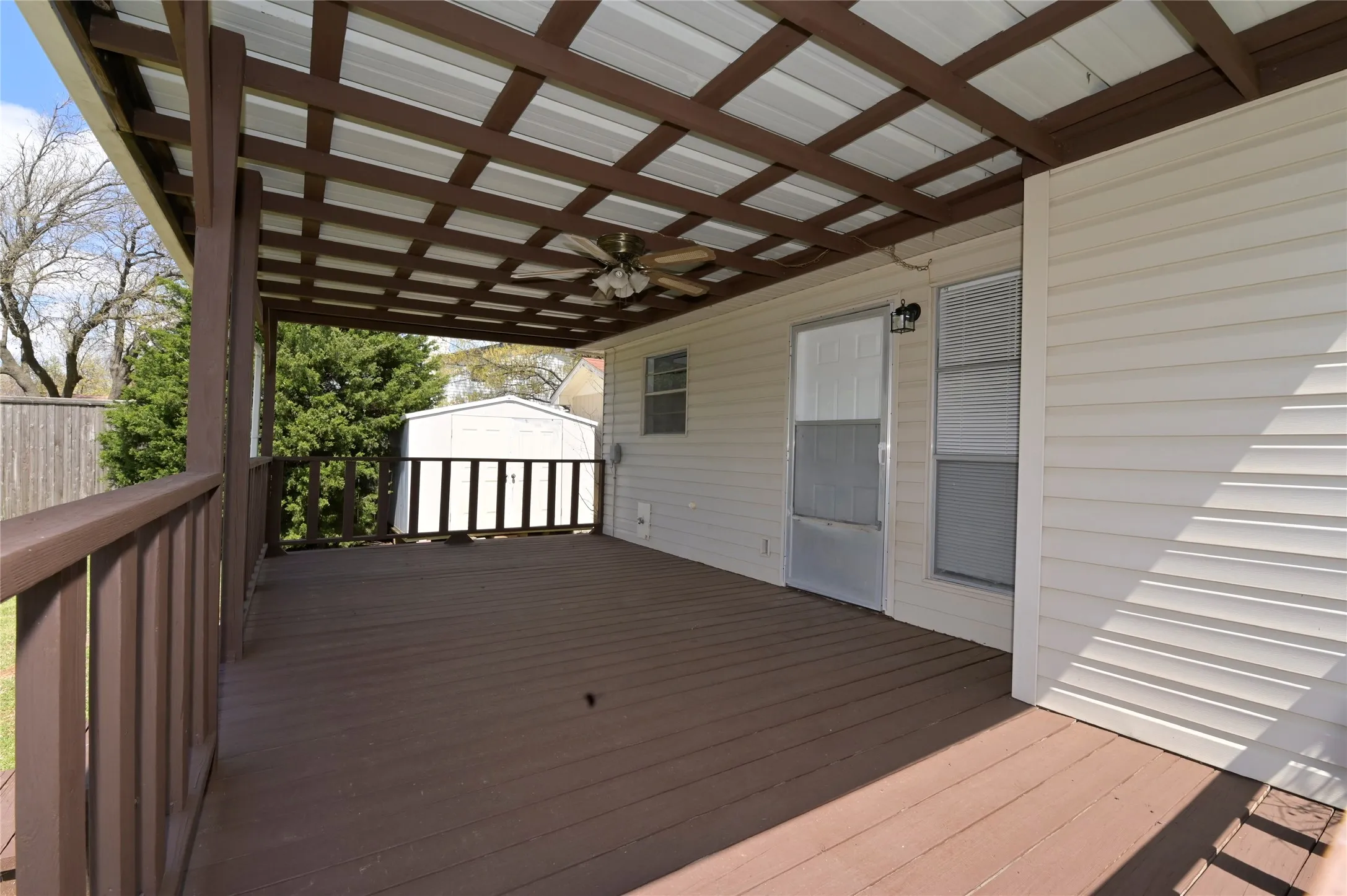 Single Family Residence For Sale in Denton County , 112 Forestwood Drive, Corinth, Texas 76210, 3 Bedroom, 2 Bathroom, Garage spaces, 1,656 Sqft, built in 1981, mls#21319426, Real Estate Agent in Corinth, Homes For Sale in Denton county, Homes For Sale in Corinth, Realtor in Corinth Texas, Real Estate Brokerage Independent Realty Texas, Luminita Cordes Realtor