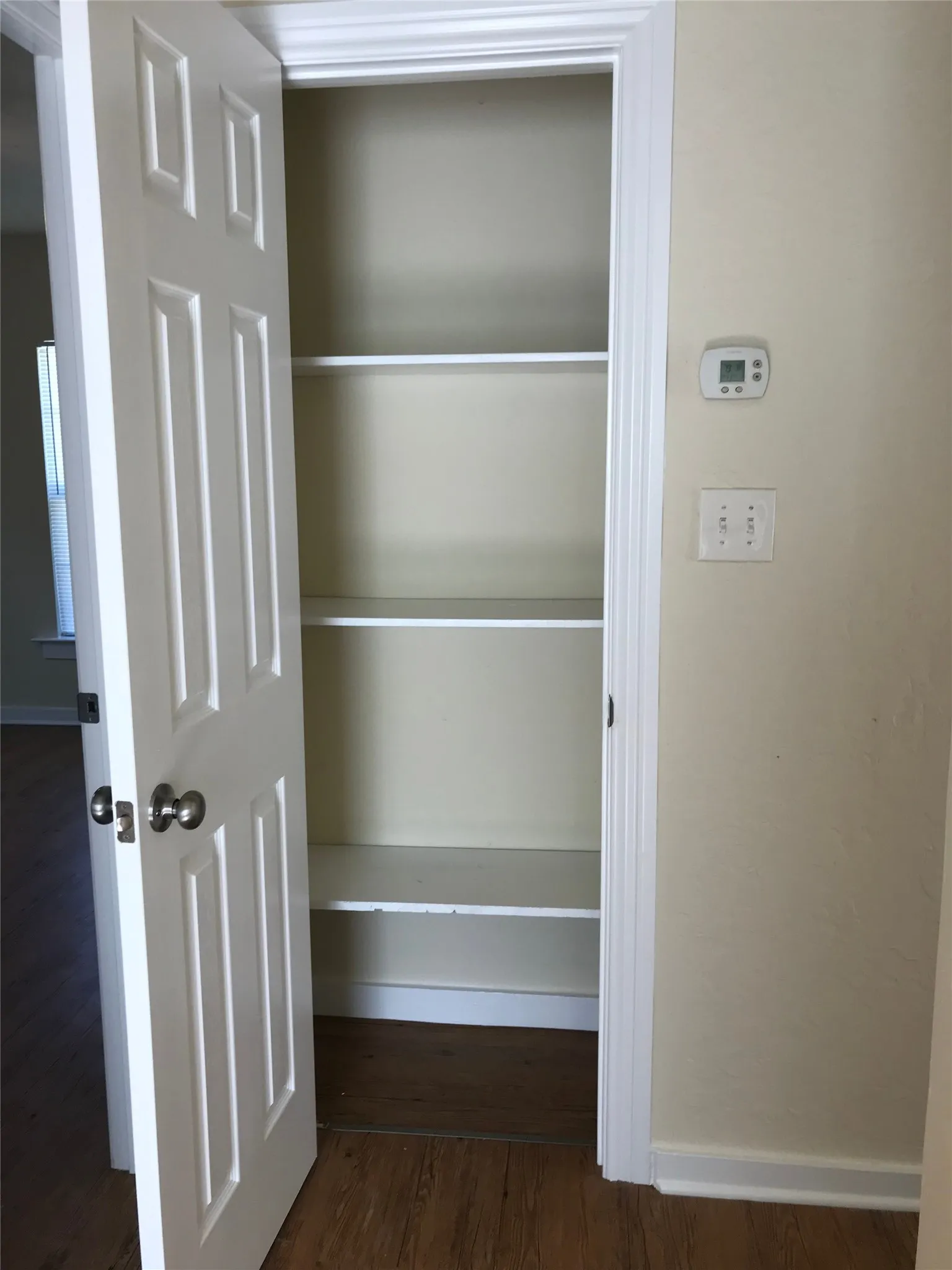 Single Family Residence For Rent in Parker County , 416 Shannon Street, Weatherford, Texas 76086, 1 Bedroom, 1 Bathroom, Garage spaces, 667 Sqft, built in 1950, mls#21312928, Real Estate Agent in Weatherford, Homes For Rent in Parker county, Homes For Rent in Weatherford, Realtor in Weatherford Texas, Real Estate Brokerage Independent Realty Texas, Luminita Cordes Realtor