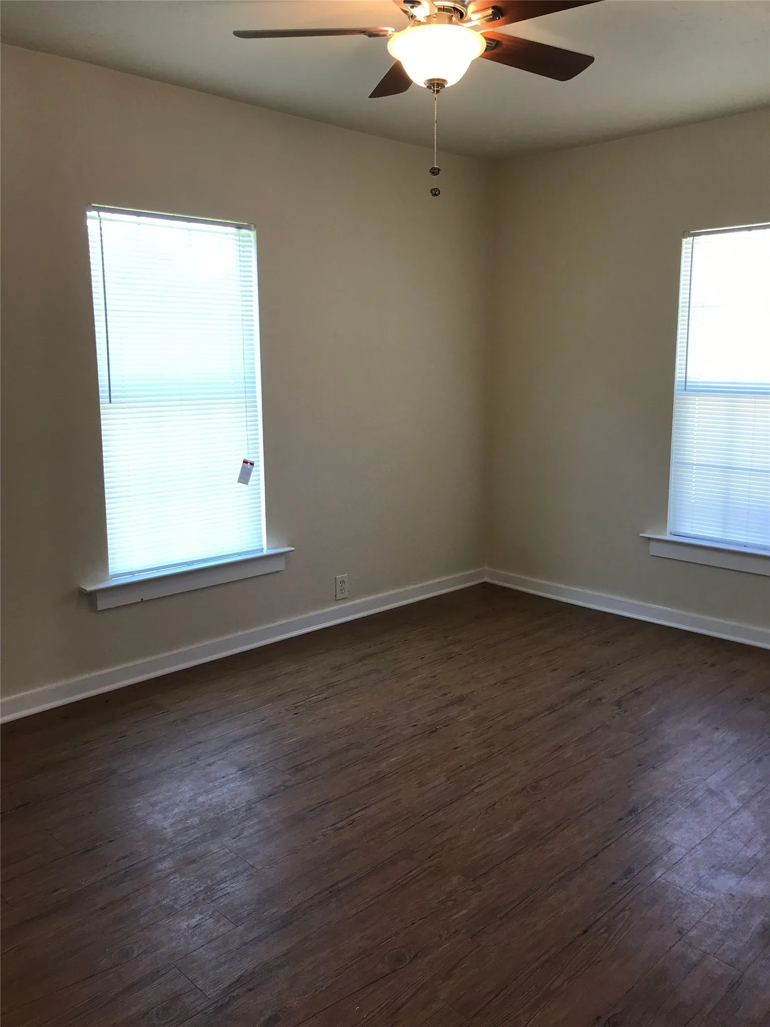 Single Family Residence For Rent in Parker County , 416 Shannon Street, Weatherford, Texas 76086, 1 Bedroom, 1 Bathroom, Garage spaces, 667 Sqft, built in 1950, mls#21312928, Real Estate Agent in Weatherford, Homes For Rent in Parker county, Homes For Rent in Weatherford, Realtor in Weatherford Texas, Real Estate Brokerage Independent Realty Texas, Luminita Cordes Realtor