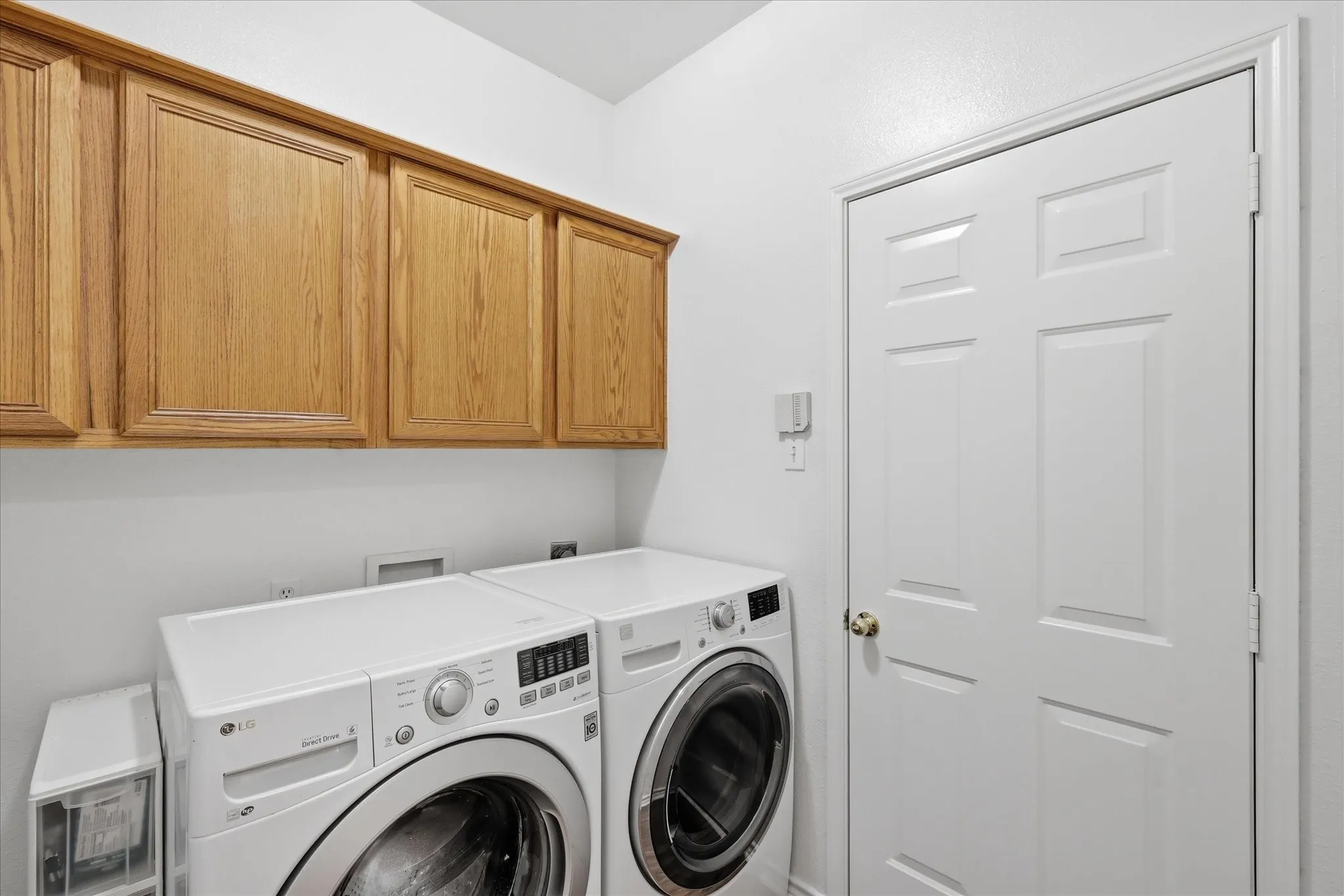 Single Family Residence For Sale in Denton County , 121 S Blue Bonnet Circle, Justin, Texas 76247, 4 Bedroom, 3 Bathroom, 2 Garage spaces, 2,127 Sqft, built in 1996, mls#21317863, Real Estate Agent in Justin, Homes For Sale in Denton county, Homes For Sale in Justin, Realtor in Justin Texas, Real Estate Brokerage Independent Realty Texas, Luminita Cordes Realtor