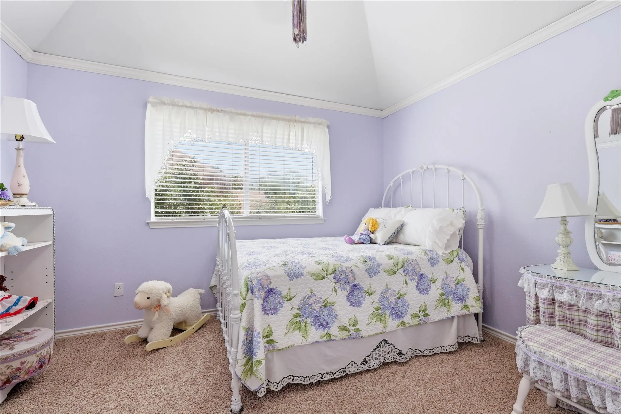 Single Family Residence For Sale in Denton County , 121 S Blue Bonnet Circle, Justin, Texas 76247, 4 Bedroom, 3 Bathroom, 2 Garage spaces, 2,127 Sqft, built in 1996, mls#21317863, Real Estate Agent in Justin, Homes For Sale in Denton county, Homes For Sale in Justin, Realtor in Justin Texas, Real Estate Brokerage Independent Realty Texas, Luminita Cordes Realtor