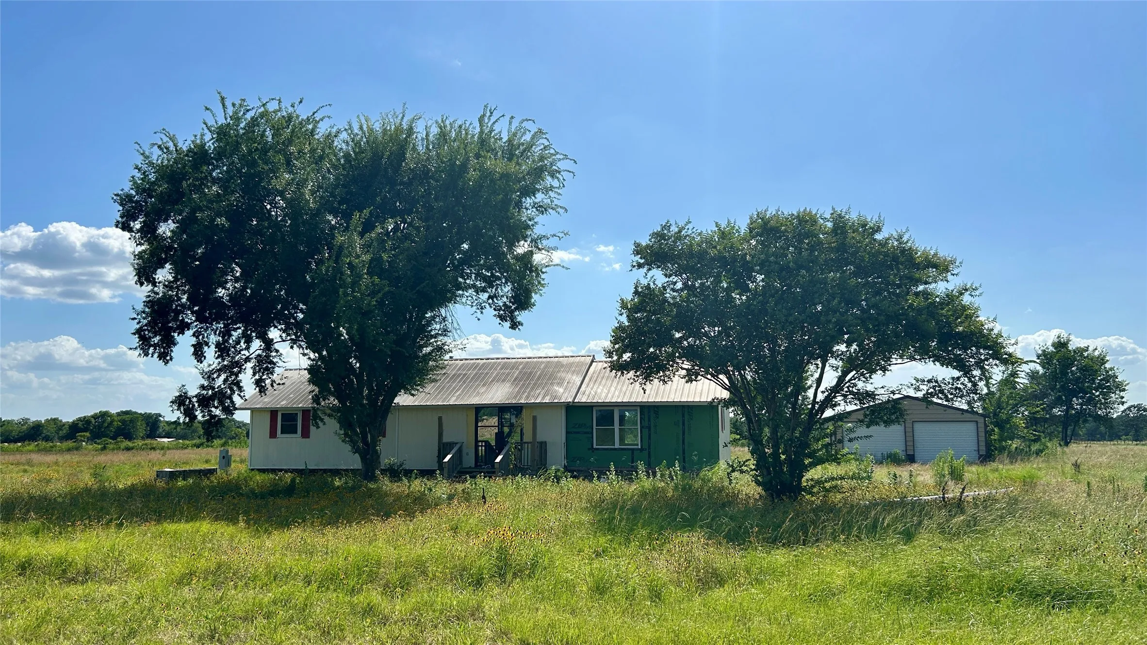 Mobile Home For Sale in Rains County , 940 Rs County Road 1320, Emory, Texas 75440, 3 Bedroom, 2 Bathroom, 2 Garage spaces, 1,212 Sqft, built in 1990, mls#21319266, Real Estate Agent in Emory, Homes For Sale in Rains county, Homes For Sale in Emory, Realtor in Emory Texas, Real Estate Brokerage Independent Realty Texas, Luminita Cordes Realtor