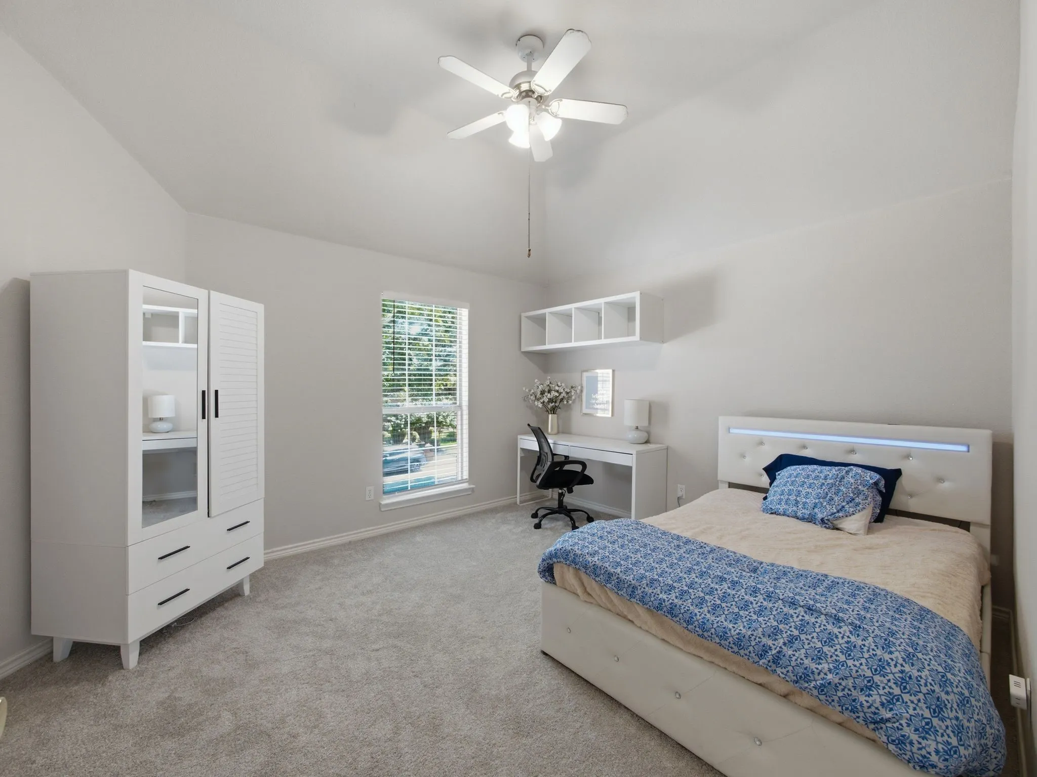 Single Family Residence For Sale in Collin County , 5707 Manchester Drive, Richardson, Texas 75082, 4 Bedroom, 3 Bathroom, 2 Garage spaces, 2,678 Sqft, built in 1996, mls#21317597, Real Estate Agent in Richardson, Homes For Sale in Collin county, Homes For Sale in Richardson, Realtor in Richardson Texas, Real Estate Brokerage Independent Realty Texas, Luminita Cordes Realtor
