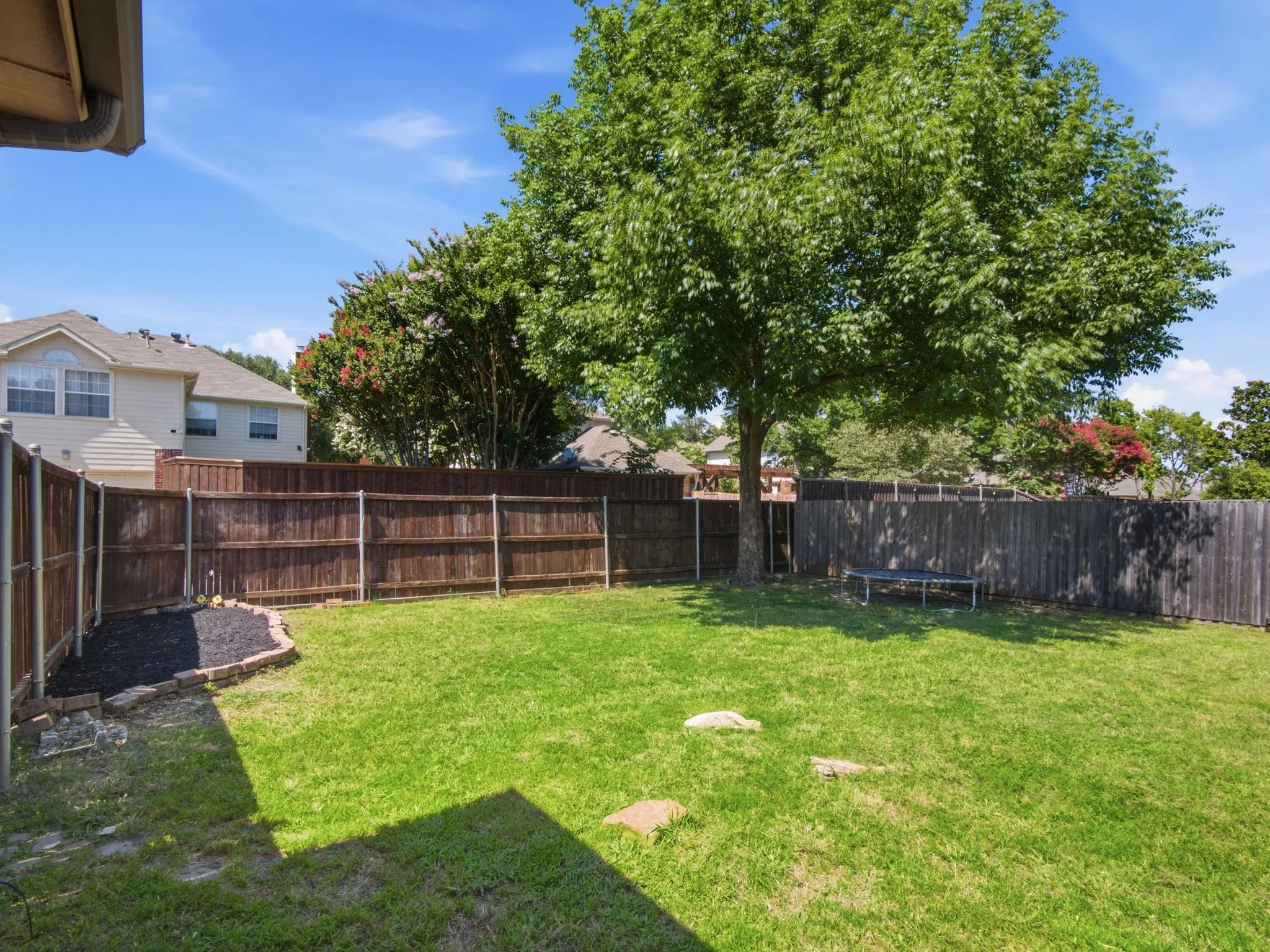 Single Family Residence For Sale in Collin County , 5707 Manchester Drive, Richardson, Texas 75082, 4 Bedroom, 3 Bathroom, 2 Garage spaces, 2,678 Sqft, built in 1996, mls#21317597, Real Estate Agent in Richardson, Homes For Sale in Collin county, Homes For Sale in Richardson, Realtor in Richardson Texas, Real Estate Brokerage Independent Realty Texas, Luminita Cordes Realtor