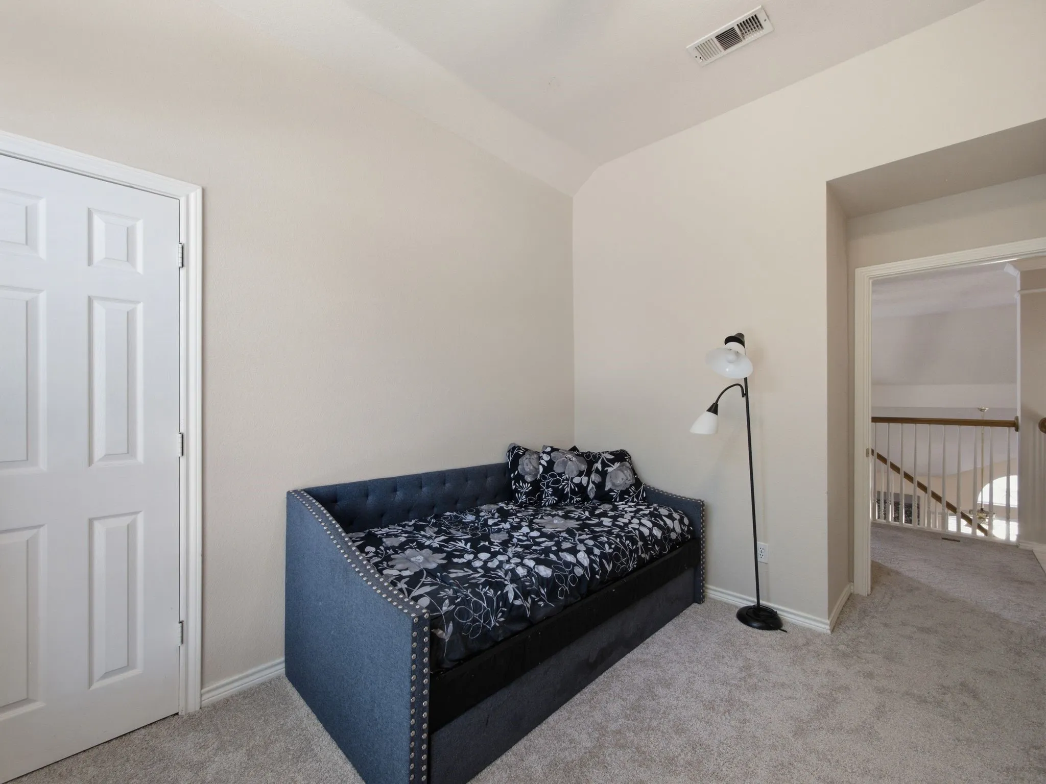 Single Family Residence For Sale in Collin County , 5707 Manchester Drive, Richardson, Texas 75082, 4 Bedroom, 3 Bathroom, 2 Garage spaces, 2,678 Sqft, built in 1996, mls#21317597, Real Estate Agent in Richardson, Homes For Sale in Collin county, Homes For Sale in Richardson, Realtor in Richardson Texas, Real Estate Brokerage Independent Realty Texas, Luminita Cordes Realtor