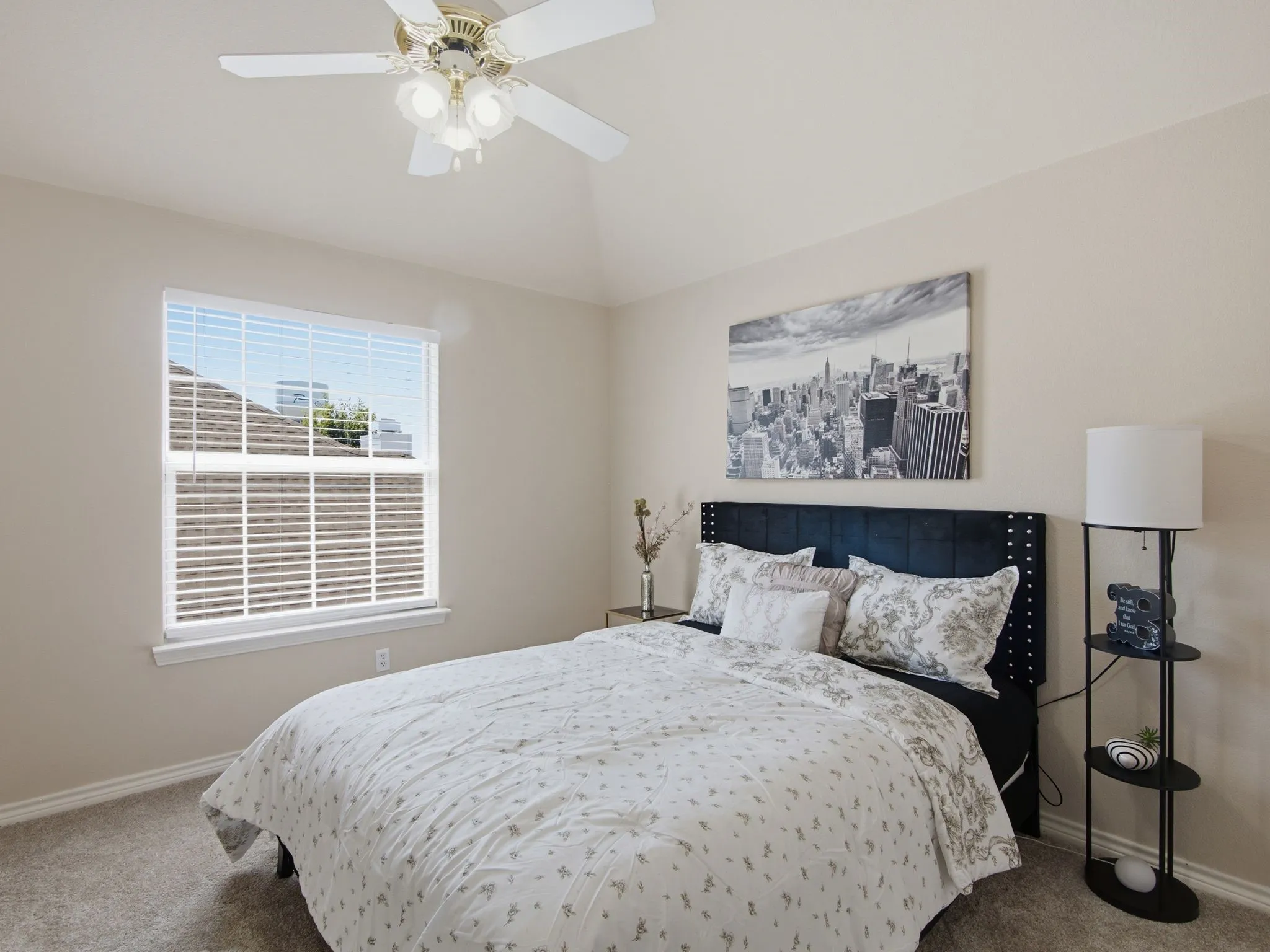 Single Family Residence For Sale in Collin County , 5707 Manchester Drive, Richardson, Texas 75082, 4 Bedroom, 3 Bathroom, 2 Garage spaces, 2,678 Sqft, built in 1996, mls#21317597, Real Estate Agent in Richardson, Homes For Sale in Collin county, Homes For Sale in Richardson, Realtor in Richardson Texas, Real Estate Brokerage Independent Realty Texas, Luminita Cordes Realtor