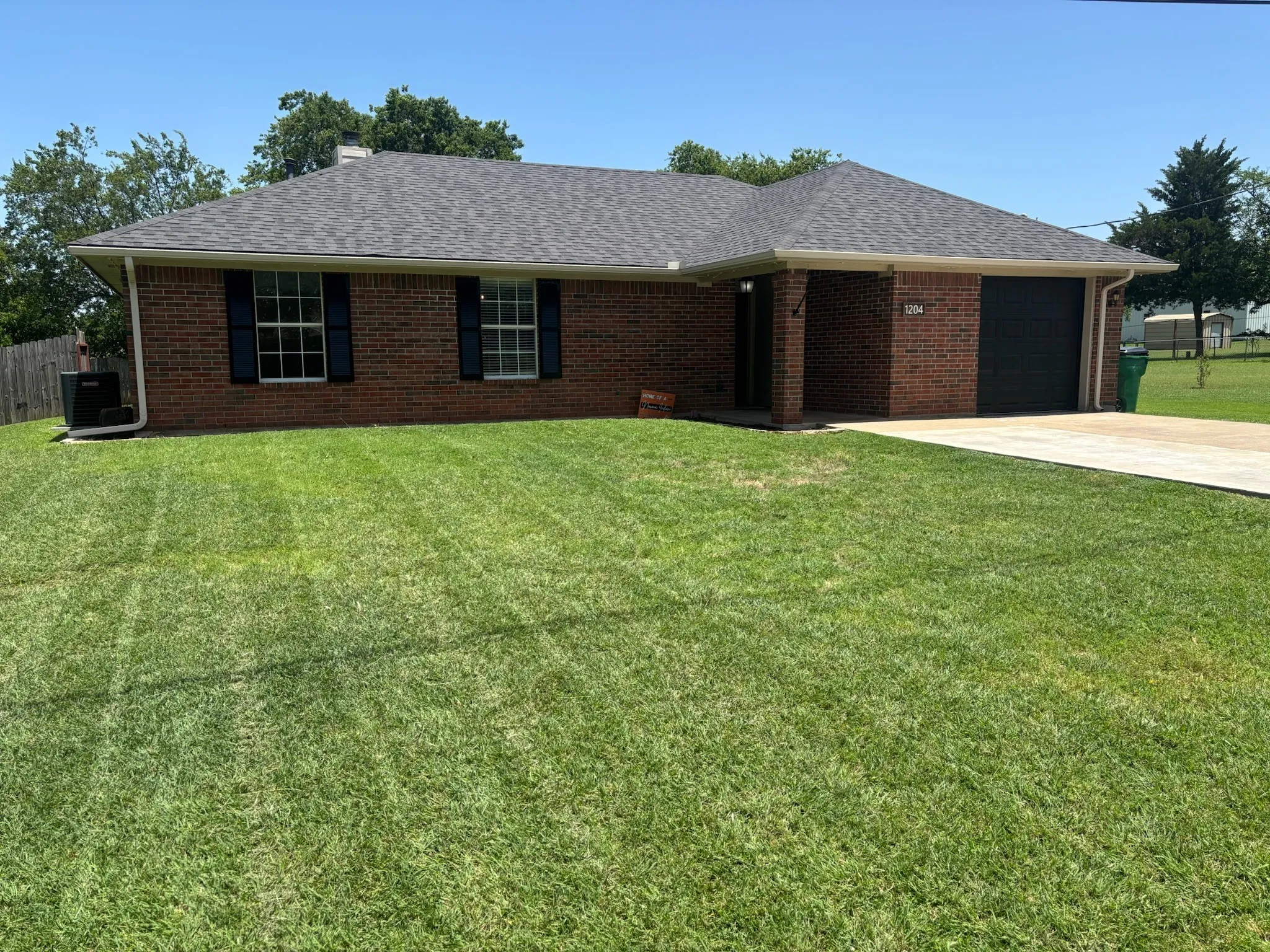 Single Family Residence For Sale in Montague County , 1204 Cooke Street, Nocona, Texas 76255, 3 Bedroom, 2 Bathroom, 1 Garage spaces, 1,252 Sqft, built in 2000, Price $237,500, mls#21316291, Real Estate Agent in Nocona, Homes For Sale in Montague county, Homes For Sale in Nocona, Realtor in Nocona Texas, Real Estate Brokerage Independent Realty Texas, Luminita Cordes Realtor