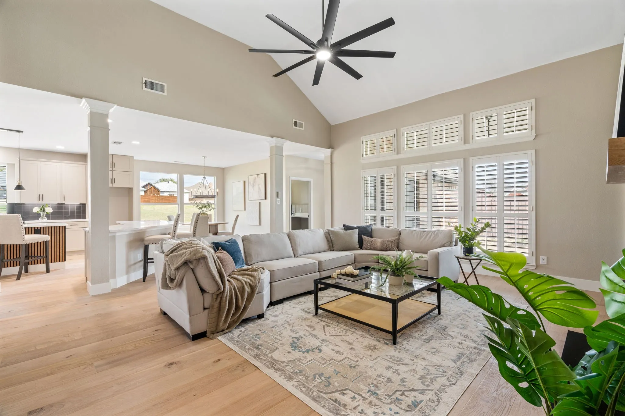 Single Family Residence For Rent in Dallas County , 684 Hollow Circle, Coppell, Texas 75019, 5 Bedrooms, 4 Bathrooms, 3 Garage spaces, 3,907 Sqft, built in 2000, Price $6,000, mls#21321162, Real Estate Agent in Coppell, Homes For Rent in Dallas county, Homes For Rent in Coppell, Realtor in Coppell Texas, Real Estate Brokerage Independent Realty Texas, Luminita Cordes Realtor