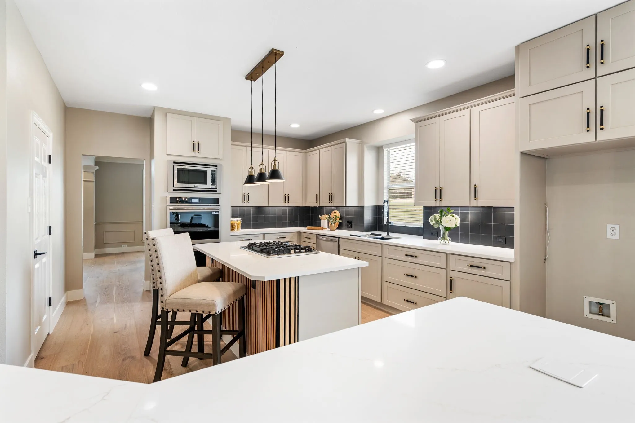 Single Family Residence For Rent in Dallas County , 684 Hollow Circle, Coppell, Texas 75019, 5 Bedrooms, 4 Bathrooms, 3 Garage spaces, 3,907 Sqft, built in 2000, Price $6,000, mls#21321162, Real Estate Agent in Coppell, Homes For Rent in Dallas county, Homes For Rent in Coppell, Realtor in Coppell Texas, Real Estate Brokerage Independent Realty Texas, Luminita Cordes Realtor