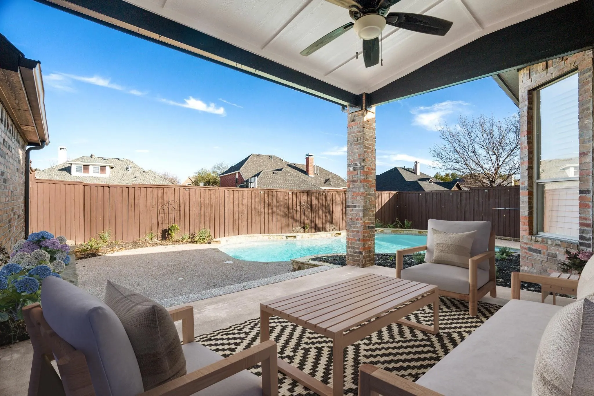 Single Family Residence For Rent in Dallas County , 684 Hollow Circle, Coppell, Texas 75019, 5 Bedrooms, 4 Bathrooms, 3 Garage spaces, 3,907 Sqft, built in 2000, Price $6,000, mls#21321162, Real Estate Agent in Coppell, Homes For Rent in Dallas county, Homes For Rent in Coppell, Realtor in Coppell Texas, Real Estate Brokerage Independent Realty Texas, Luminita Cordes Realtor