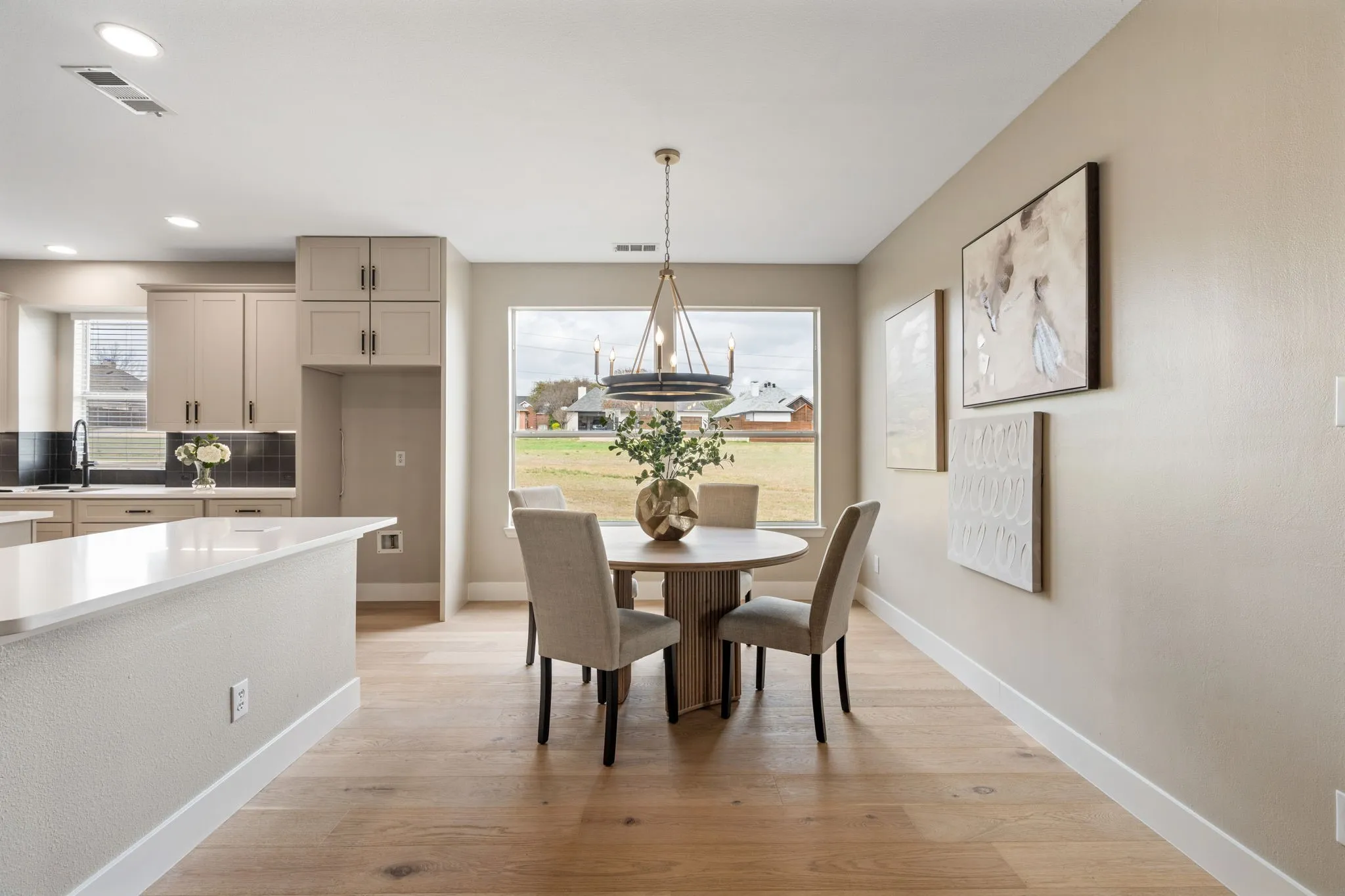 Single Family Residence For Rent in Dallas County , 684 Hollow Circle, Coppell, Texas 75019, 5 Bedrooms, 4 Bathrooms, 3 Garage spaces, 3,907 Sqft, built in 2000, Price $6,000, mls#21321162, Real Estate Agent in Coppell, Homes For Rent in Dallas county, Homes For Rent in Coppell, Realtor in Coppell Texas, Real Estate Brokerage Independent Realty Texas, Luminita Cordes Realtor