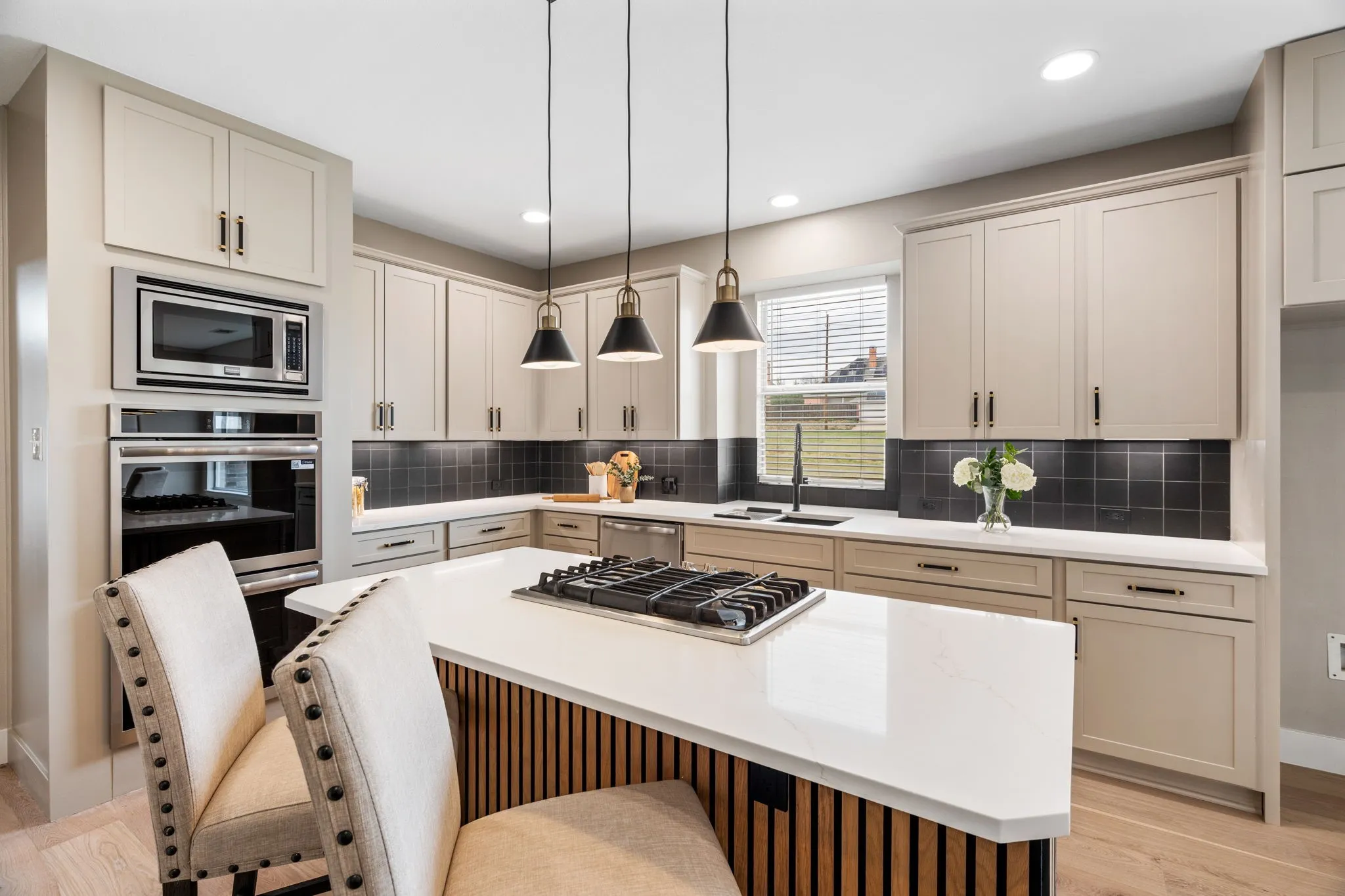 Single Family Residence For Rent in Dallas County , 684 Hollow Circle, Coppell, Texas 75019, 5 Bedrooms, 4 Bathrooms, 3 Garage spaces, 3,907 Sqft, built in 2000, Price $6,000, mls#21321162, Real Estate Agent in Coppell, Homes For Rent in Dallas county, Homes For Rent in Coppell, Realtor in Coppell Texas, Real Estate Brokerage Independent Realty Texas, Luminita Cordes Realtor
