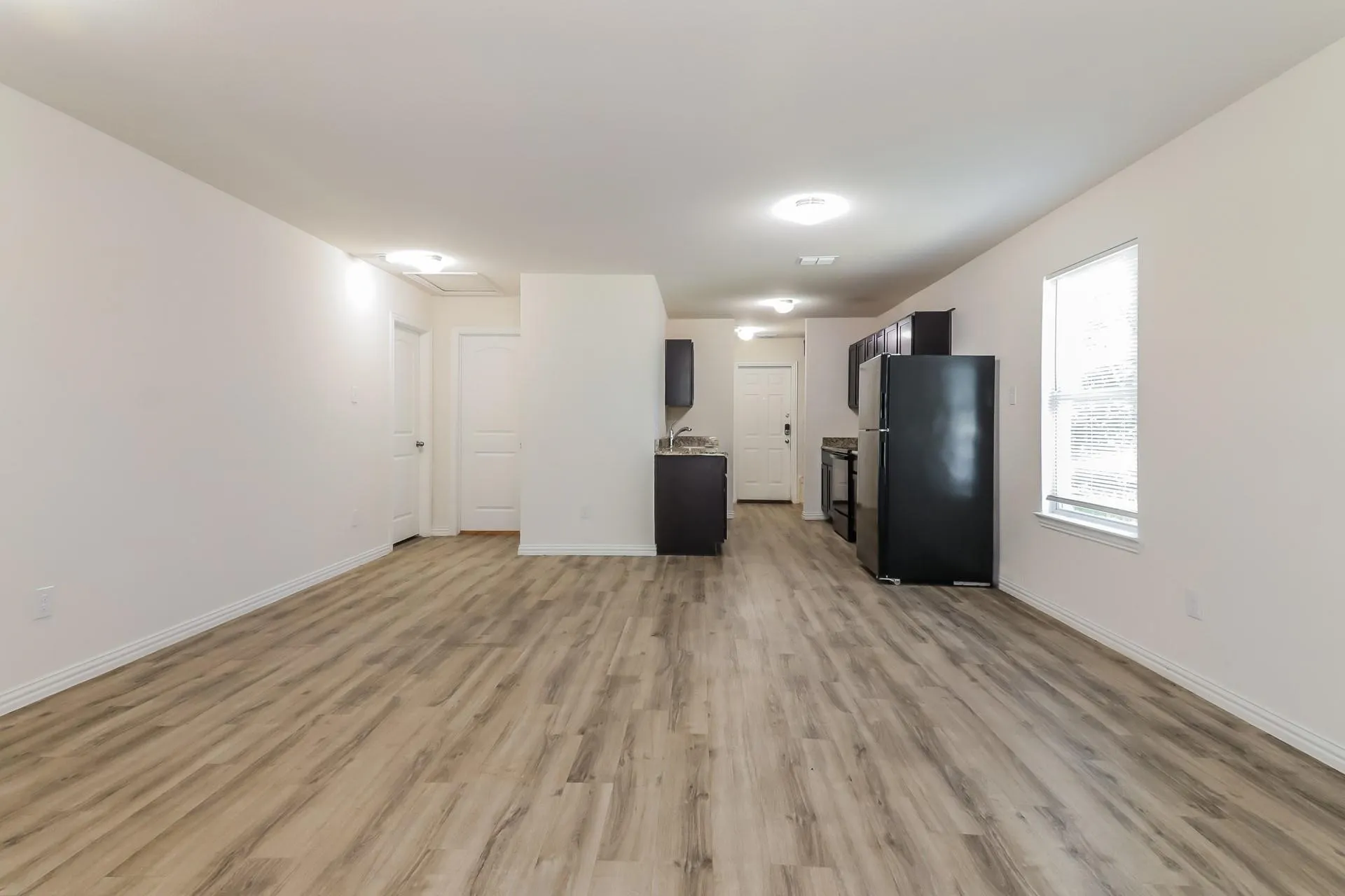 Single Family Residence For Sale in Grayson County , 1120 W Owing Street, Denison, Texas 75020, 3 Bedroom, 2 Bathroom, Garage spaces, 1,120 Sqft, built in 2020, mls#21317128, Real Estate Agent in Denison, Homes For Sale in Grayson county, Homes For Sale in Denison, Realtor in Denison Texas, Real Estate Brokerage Independent Realty Texas, Luminita Cordes Realtor