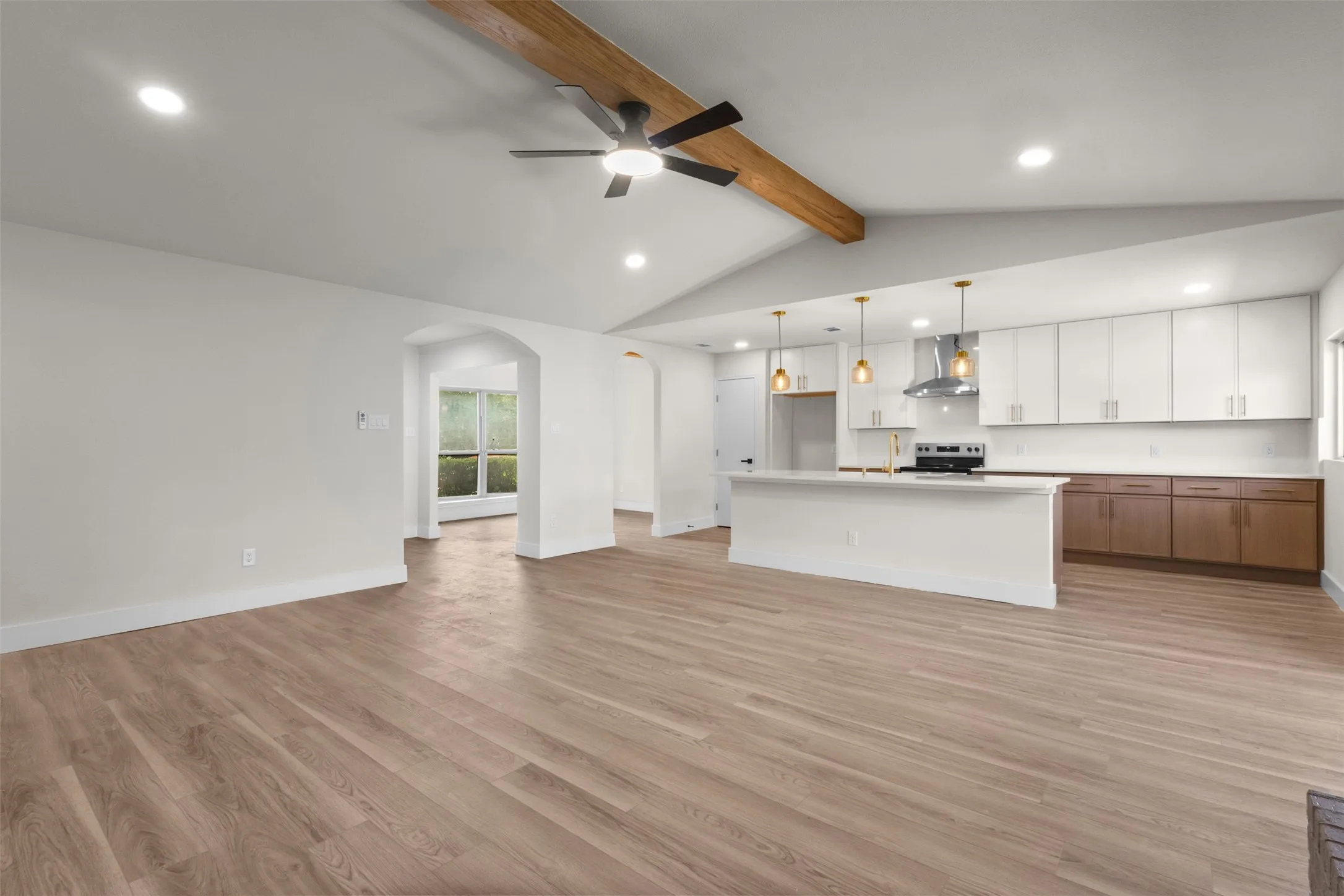 Single Family Residence For Sale in Dallas County , 5009 Presidio Drive, Garland, Texas 75043, 4 Bedroom, 3 Bathroom, Garage spaces, 1,965 Sqft, built in 1980, mls#21321097, Real Estate Agent in Garland, Homes For Sale in Dallas county, Homes For Sale in Garland, Realtor in Garland Texas, Real Estate Brokerage Independent Realty Texas, Luminita Cordes Realtor