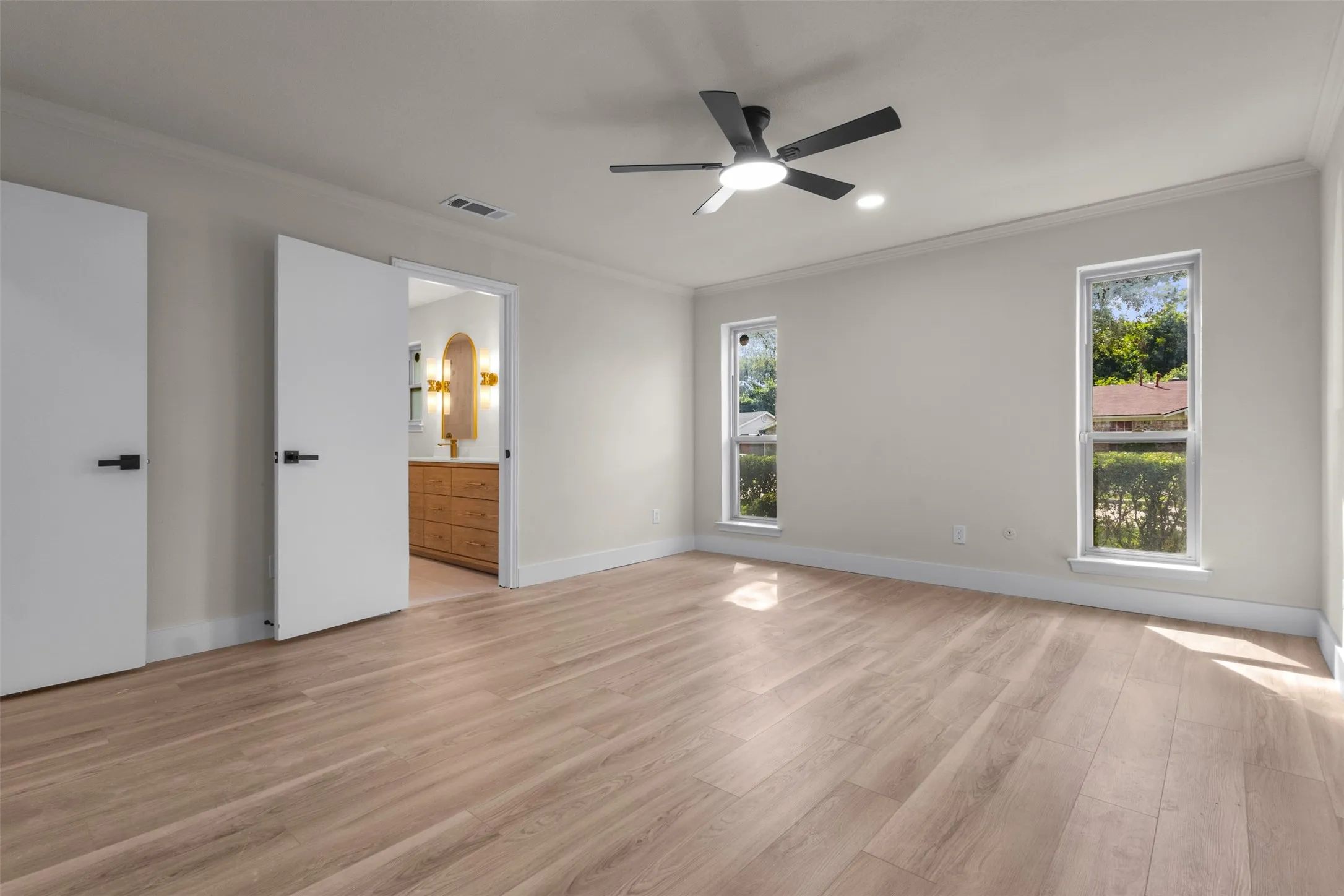 Single Family Residence For Sale in Dallas County , 5009 Presidio Drive, Garland, Texas 75043, 4 Bedroom, 3 Bathroom, Garage spaces, 1,965 Sqft, built in 1980, mls#21321097, Real Estate Agent in Garland, Homes For Sale in Dallas county, Homes For Sale in Garland, Realtor in Garland Texas, Real Estate Brokerage Independent Realty Texas, Luminita Cordes Realtor