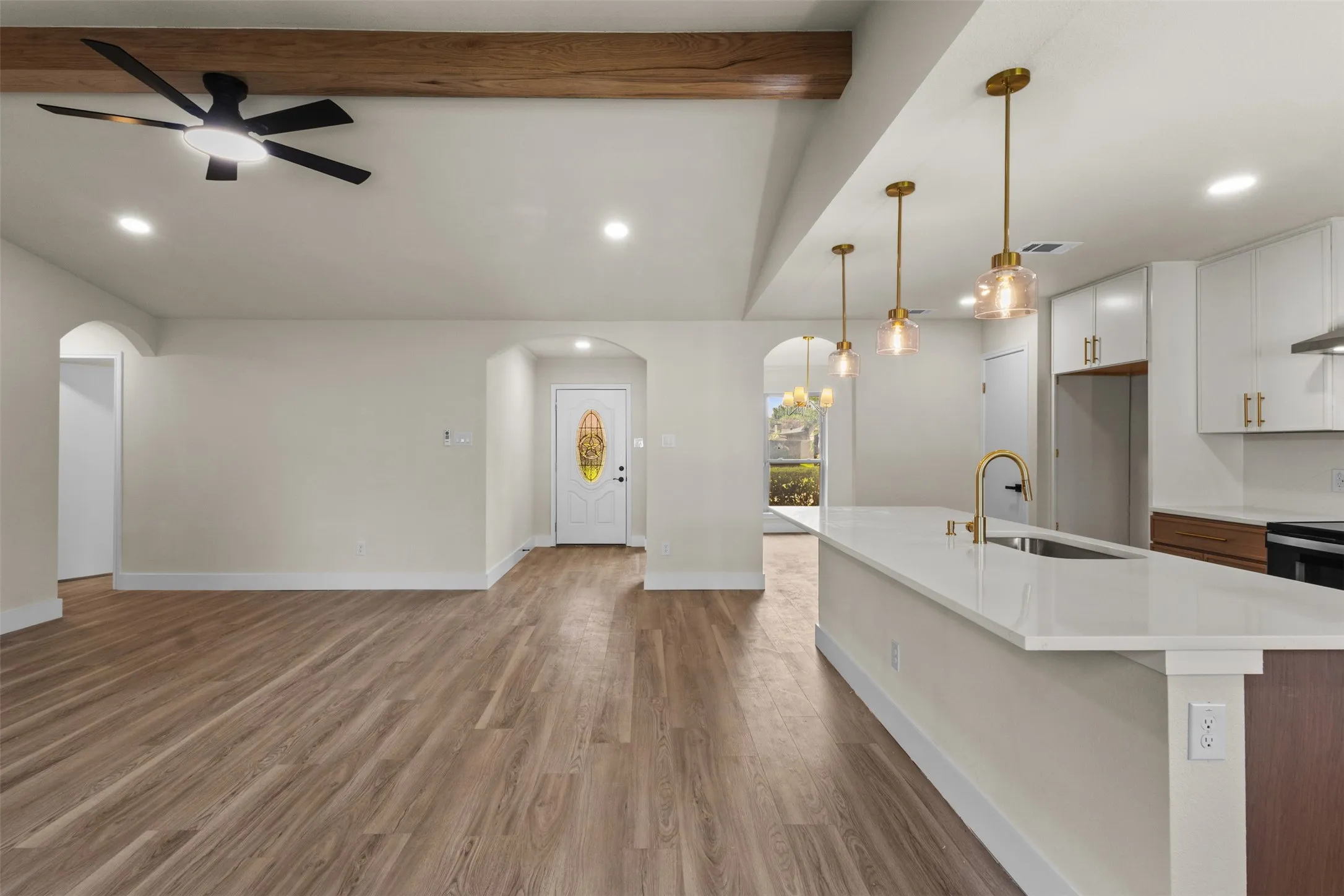 Single Family Residence For Sale in Dallas County , 5009 Presidio Drive, Garland, Texas 75043, 4 Bedroom, 3 Bathroom, Garage spaces, 1,965 Sqft, built in 1980, mls#21321097, Real Estate Agent in Garland, Homes For Sale in Dallas county, Homes For Sale in Garland, Realtor in Garland Texas, Real Estate Brokerage Independent Realty Texas, Luminita Cordes Realtor
