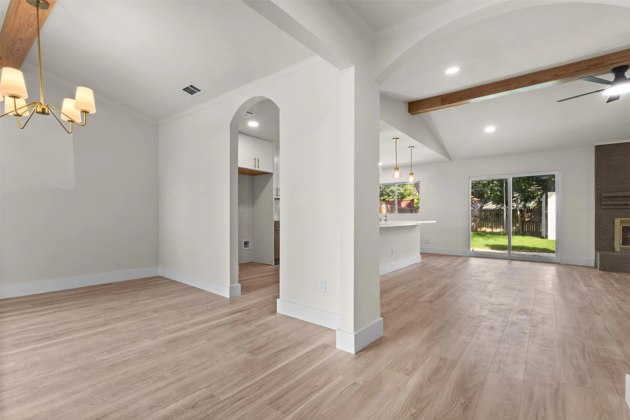 Single Family Residence For Sale in Dallas County , 5009 Presidio Drive, Garland, Texas 75043, 4 Bedroom, 3 Bathroom, Garage spaces, 1,965 Sqft, built in 1980, mls#21321097, Real Estate Agent in Garland, Homes For Sale in Dallas county, Homes For Sale in Garland, Realtor in Garland Texas, Real Estate Brokerage Independent Realty Texas, Luminita Cordes Realtor